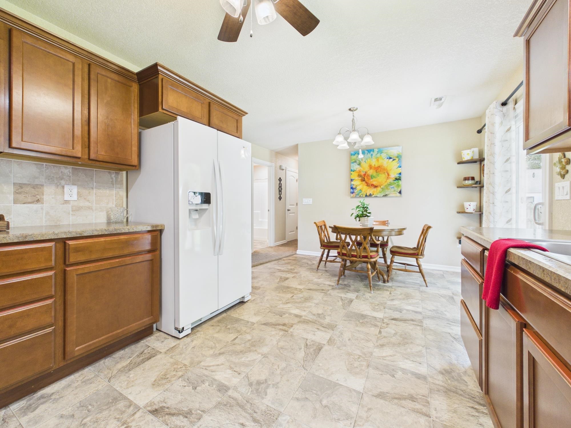 1105 N Ada St Property Photo 9