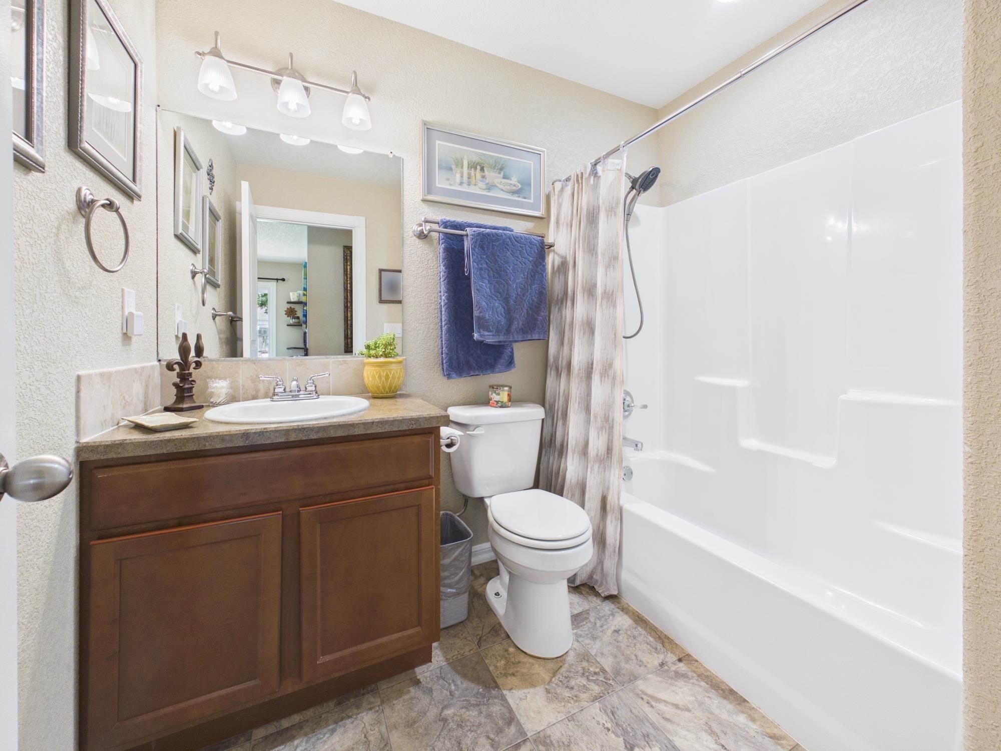 1105 N Ada St Property Photo 15
