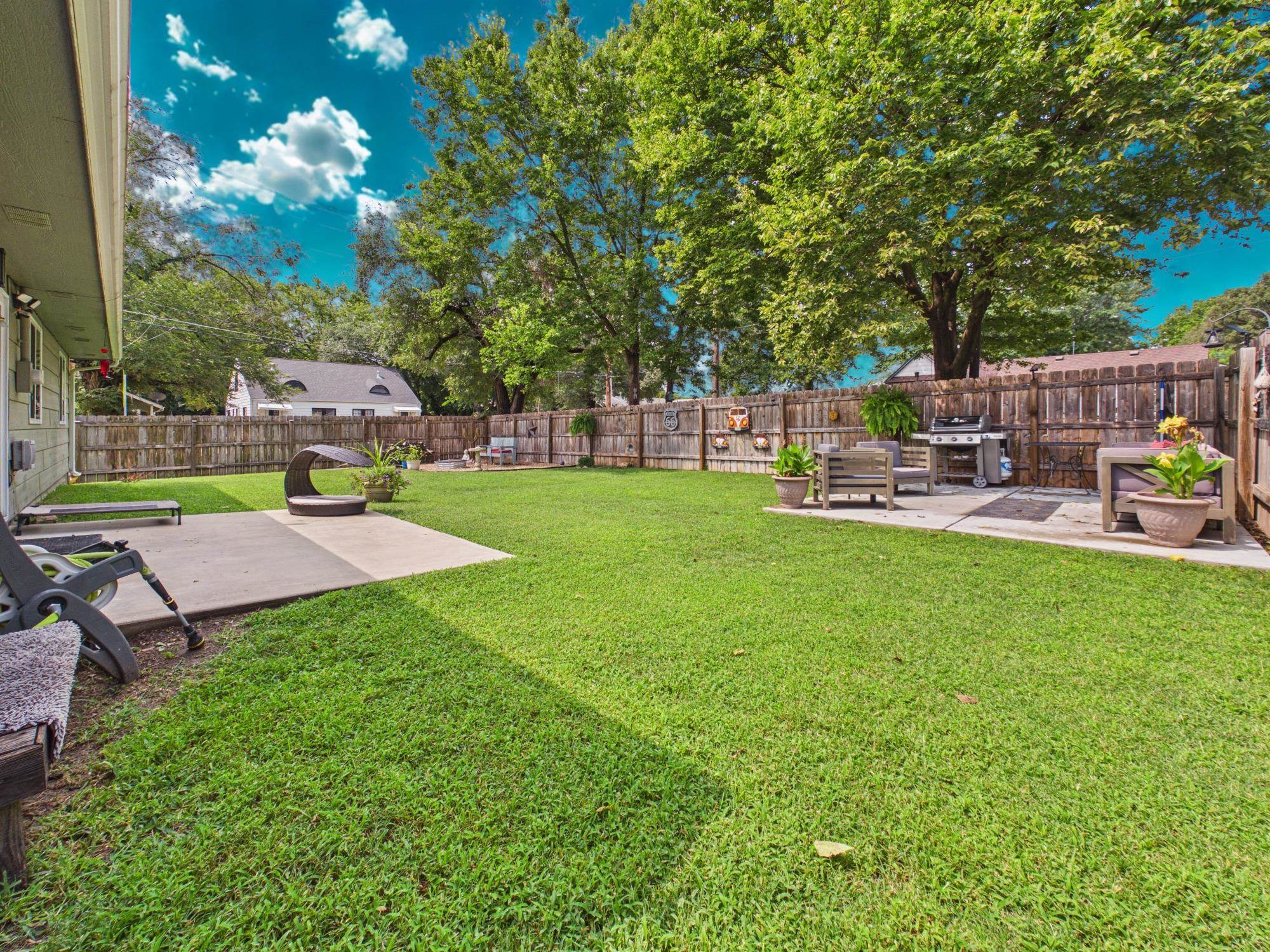 1105 N Ada St Property Photo 20