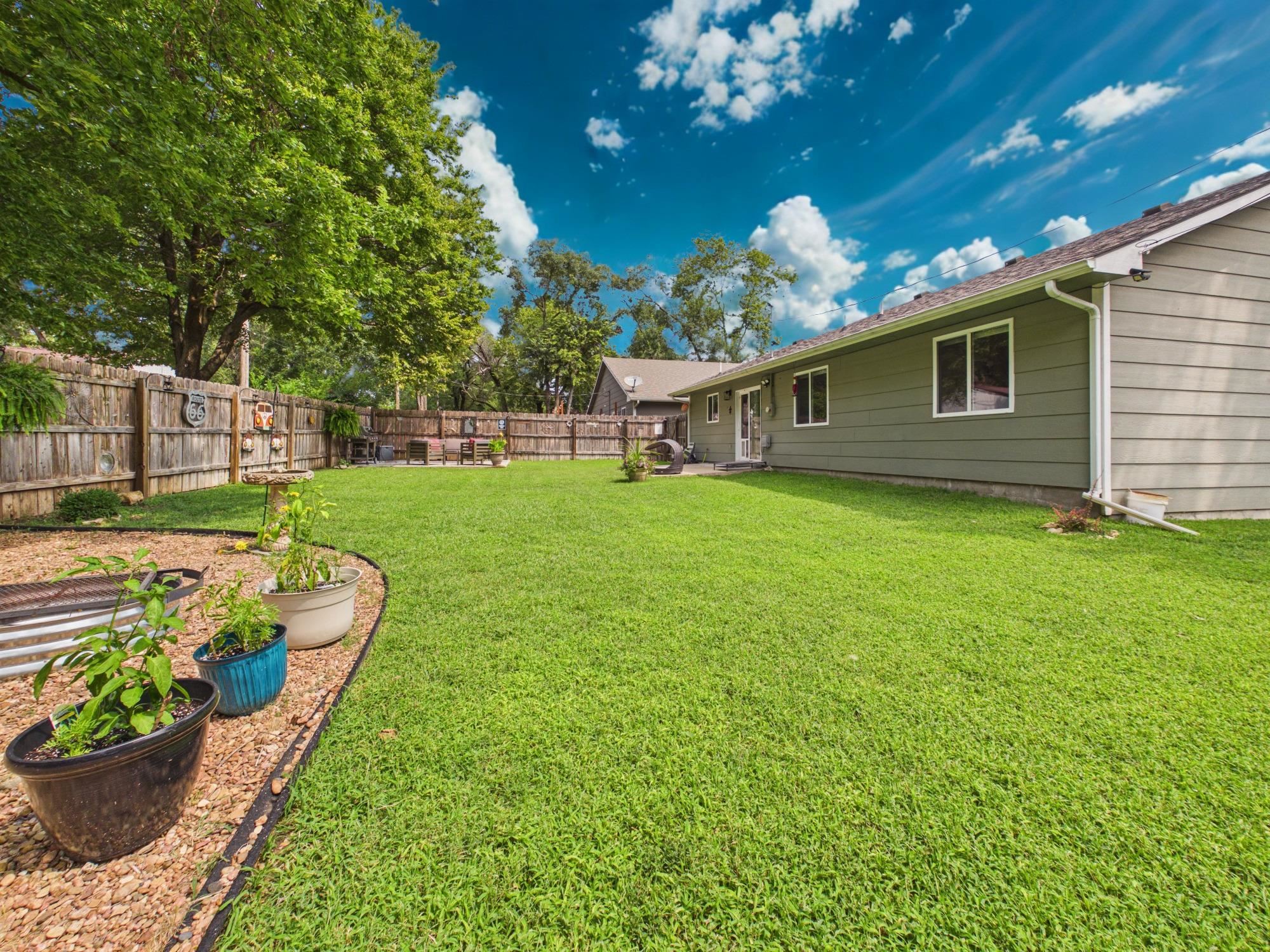 1105 N Ada St Property Photo 22