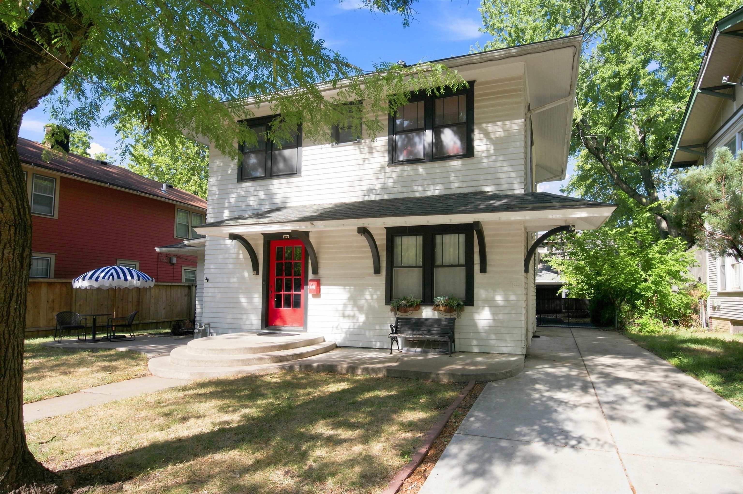 309 N Quentin St Property Photo 3