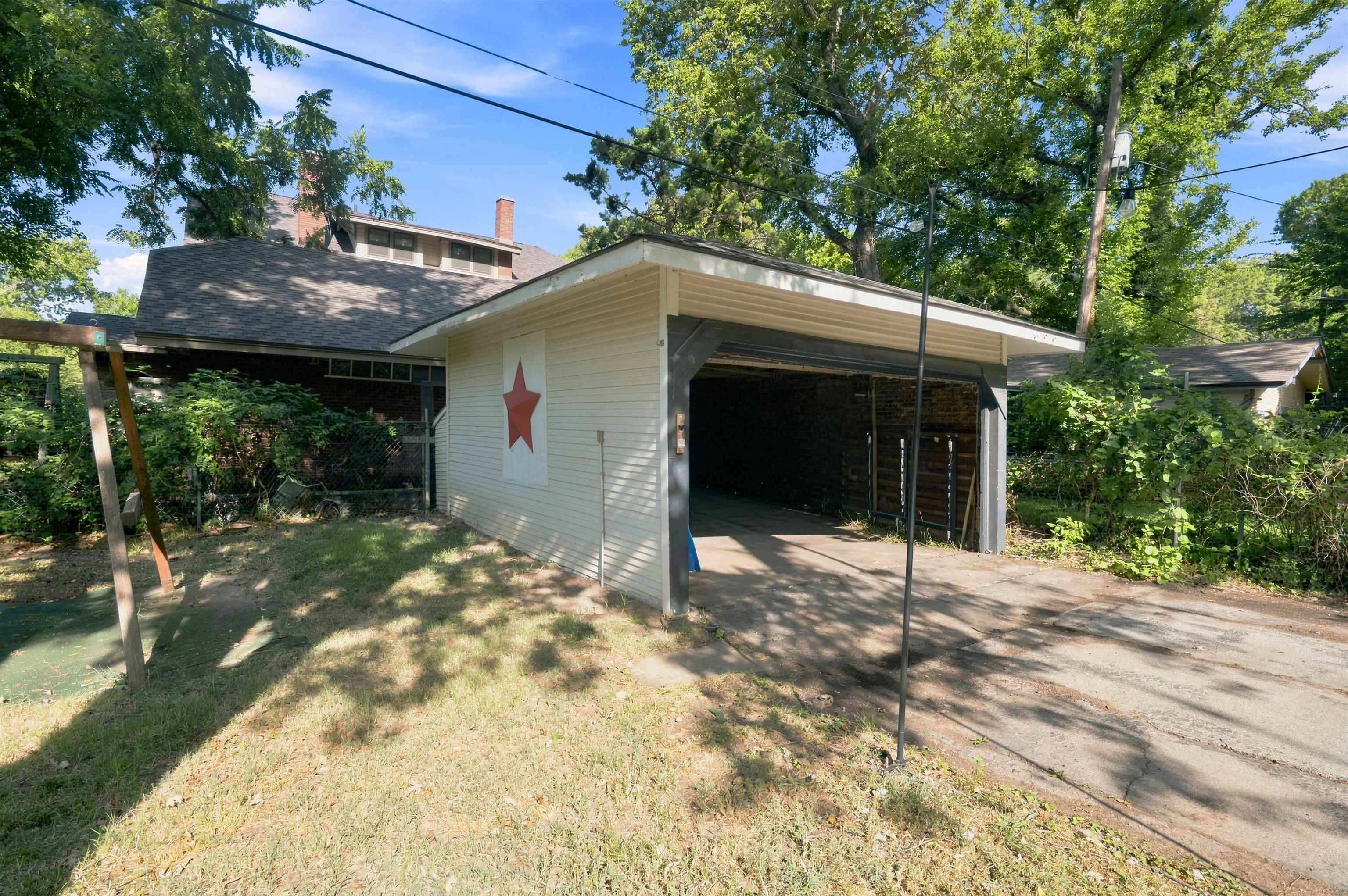 309 N Quentin St Property Photo 31