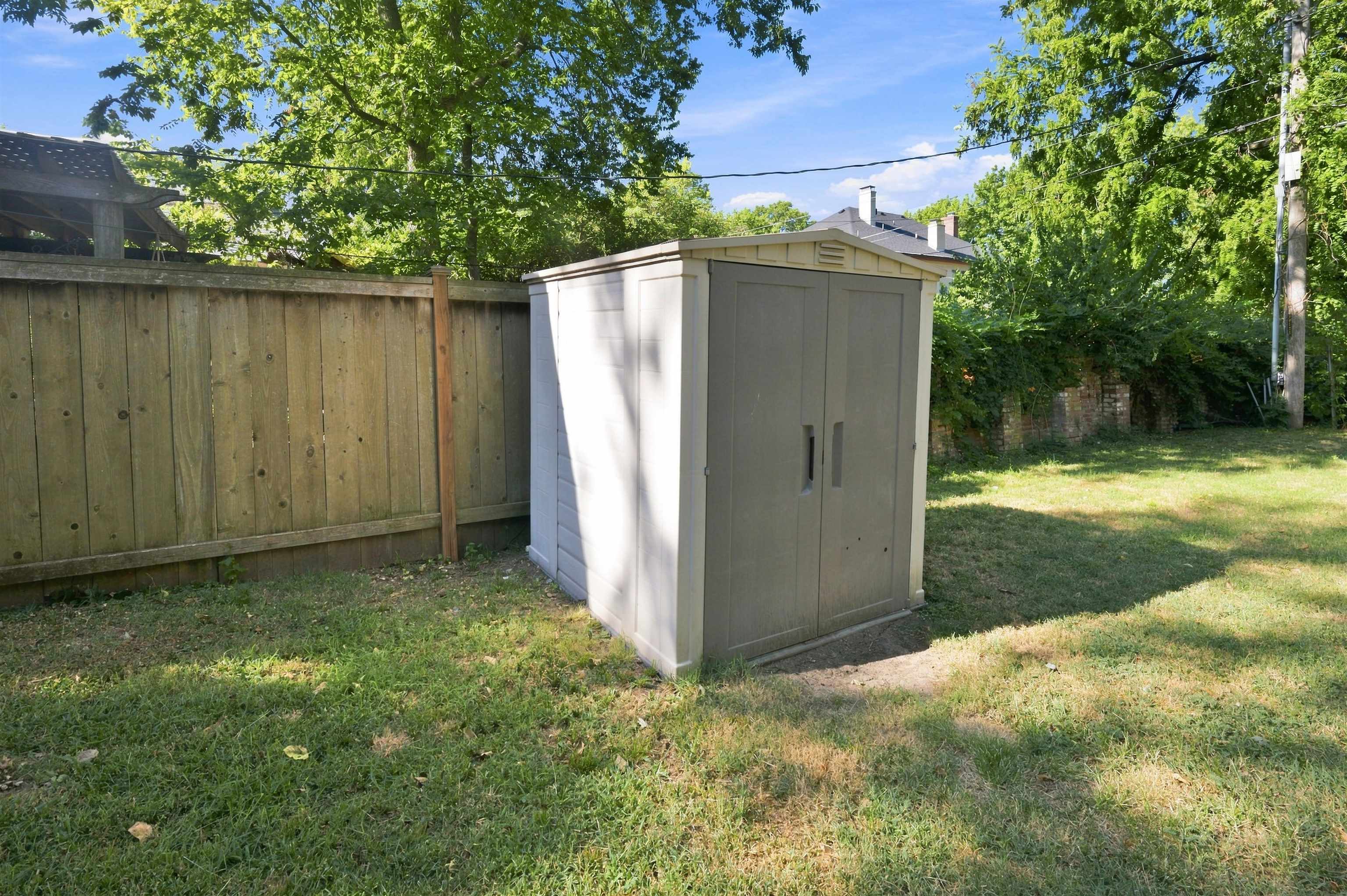 309 N Quentin St Property Photo 33