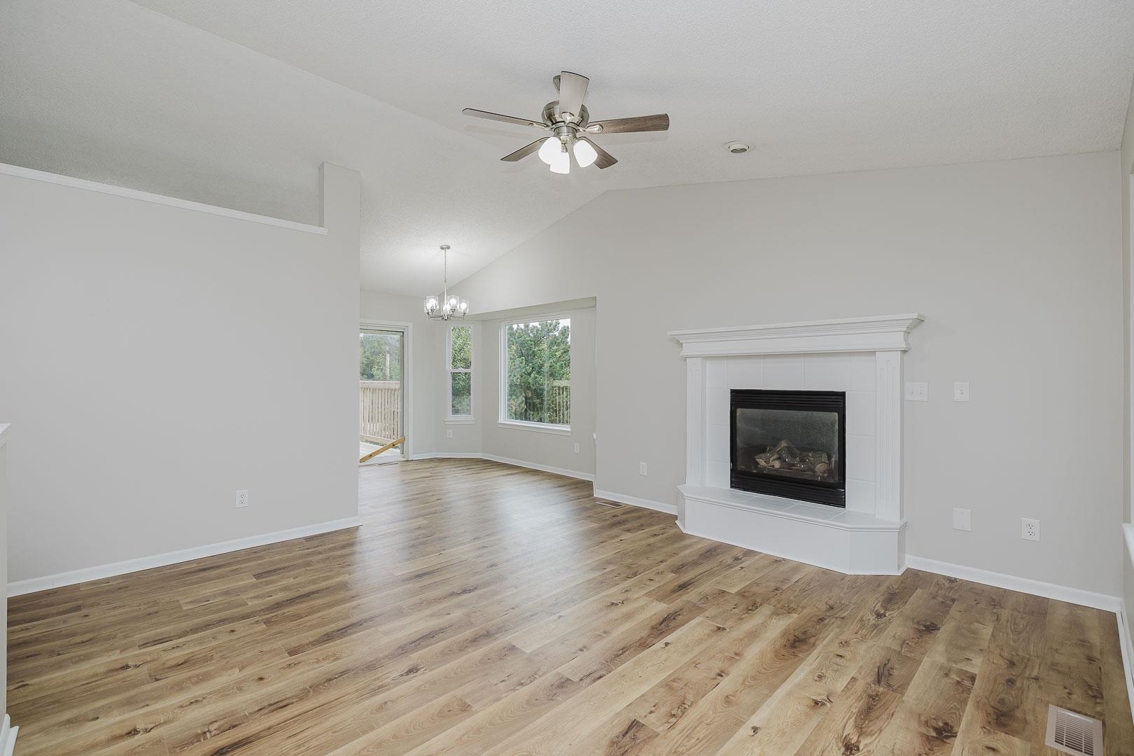 5102 N Blackhawk St. Property Photo 8