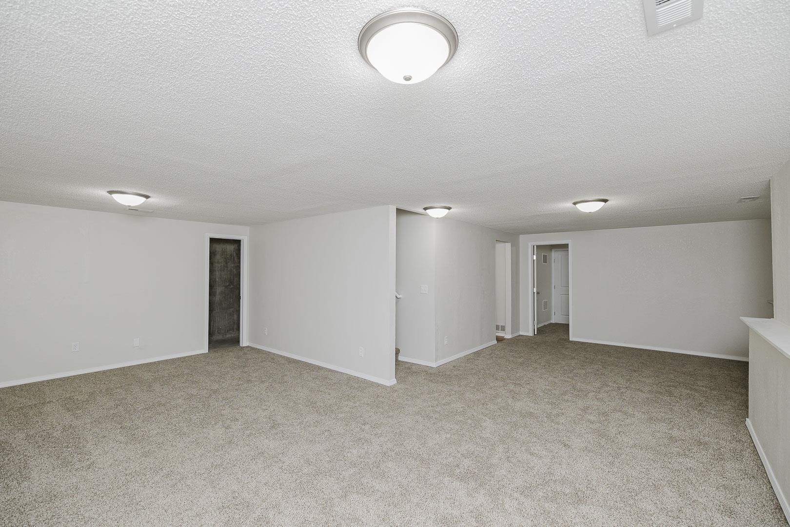 5102 N Blackhawk St. Property Photo 19