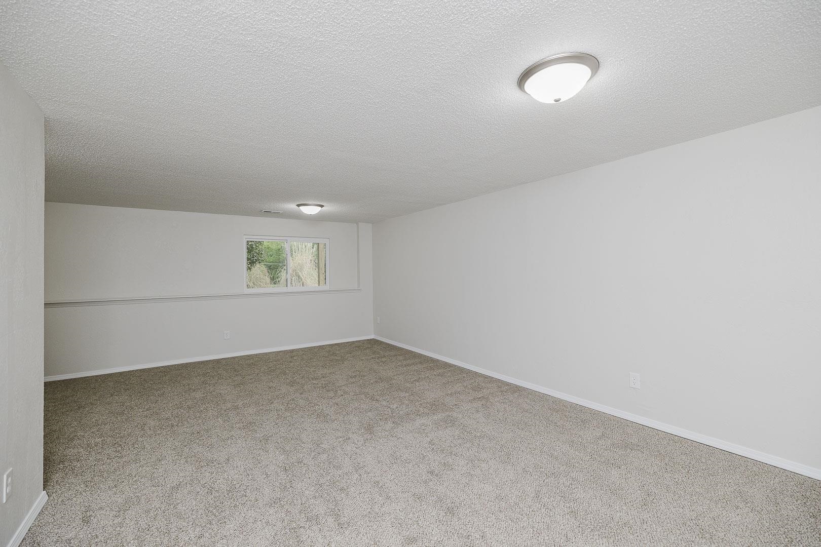 5102 N Blackhawk St. Property Photo 20