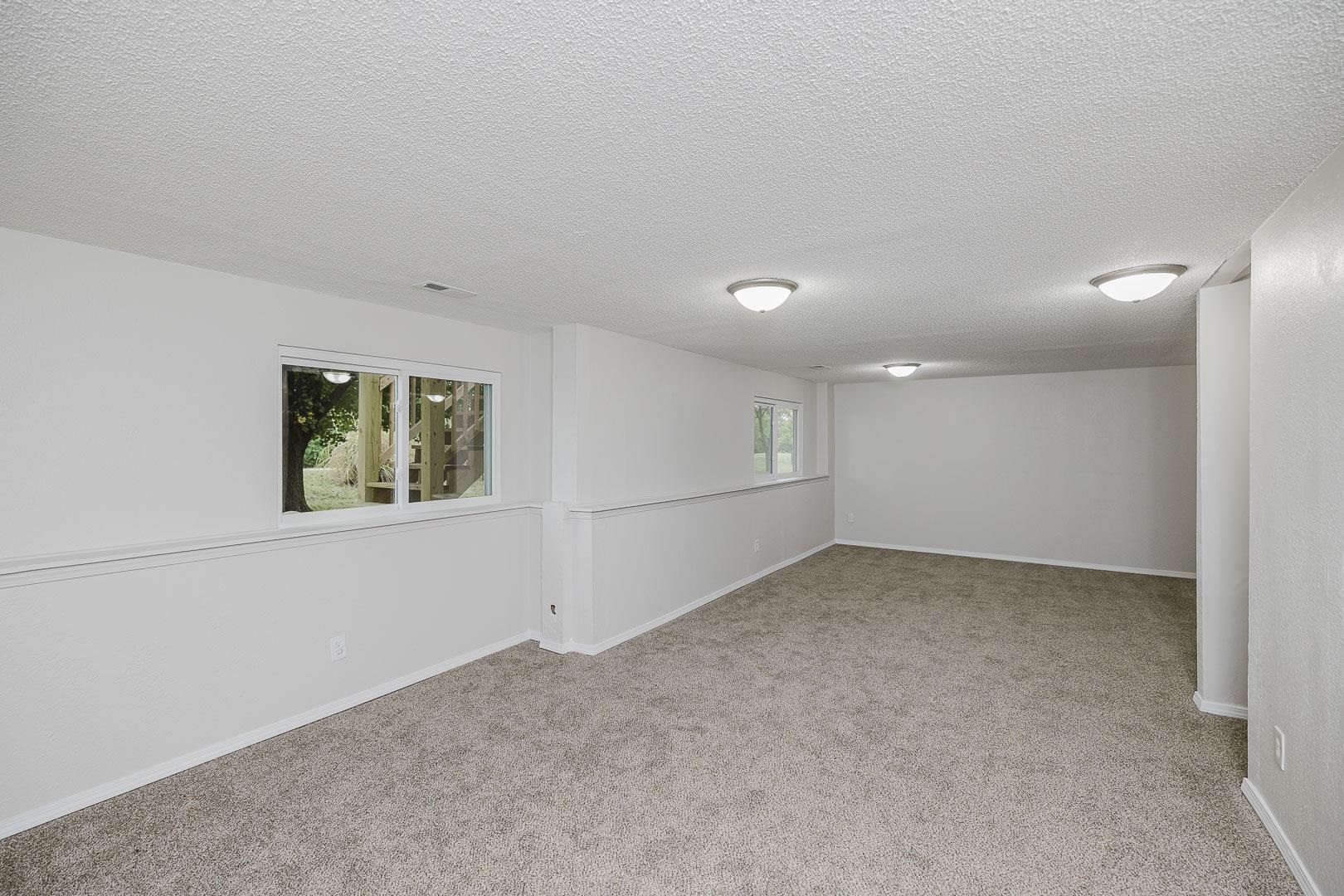 5102 N Blackhawk St. Property Photo 21