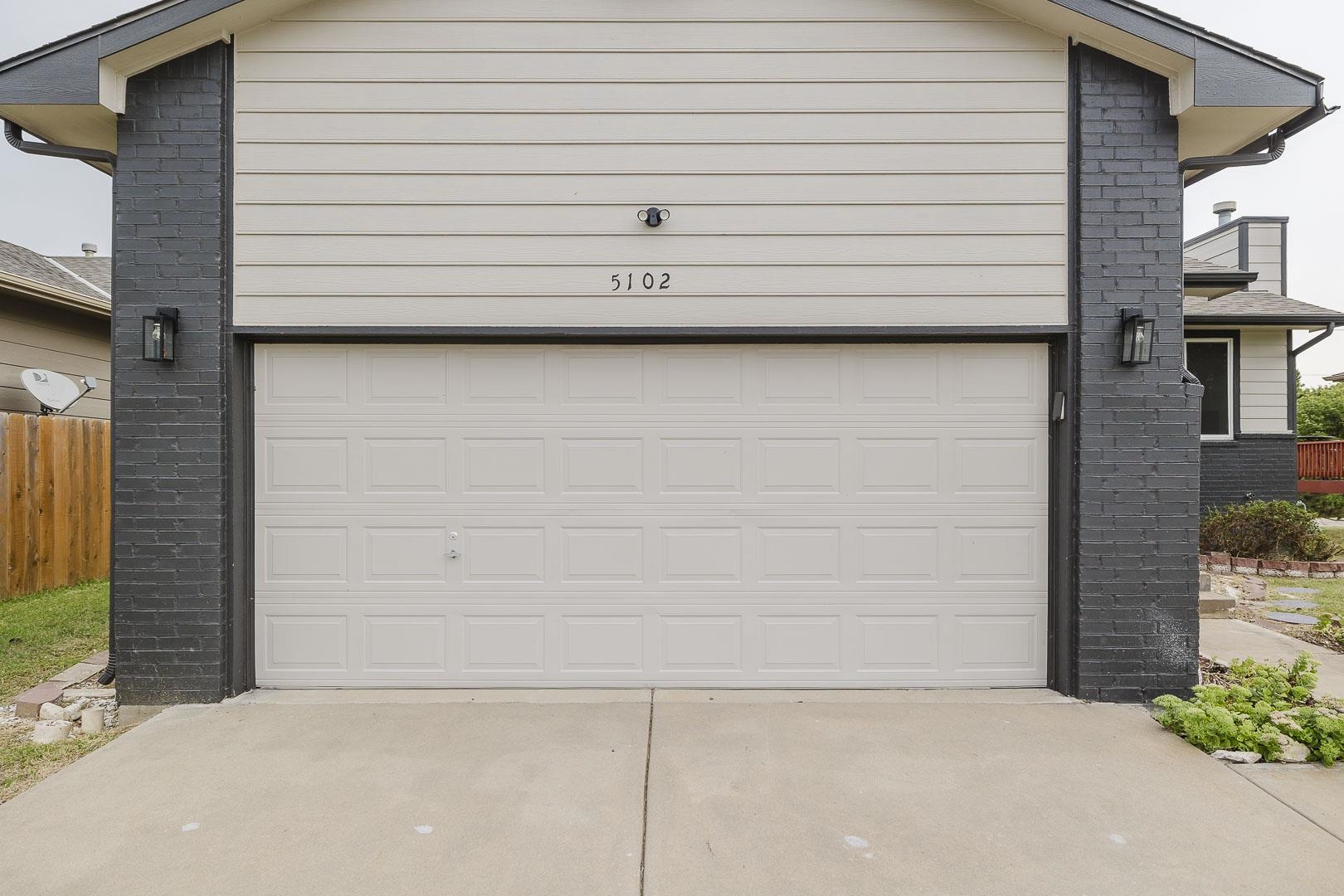 5102 N Blackhawk St. Property Photo 25