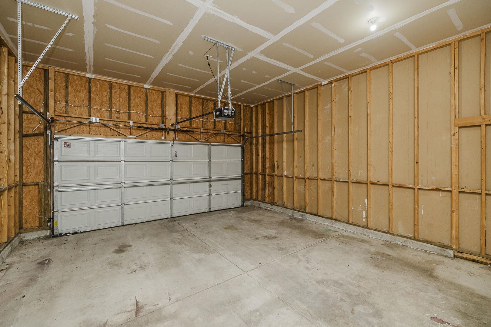 5102 N Blackhawk St. Property Photo 26