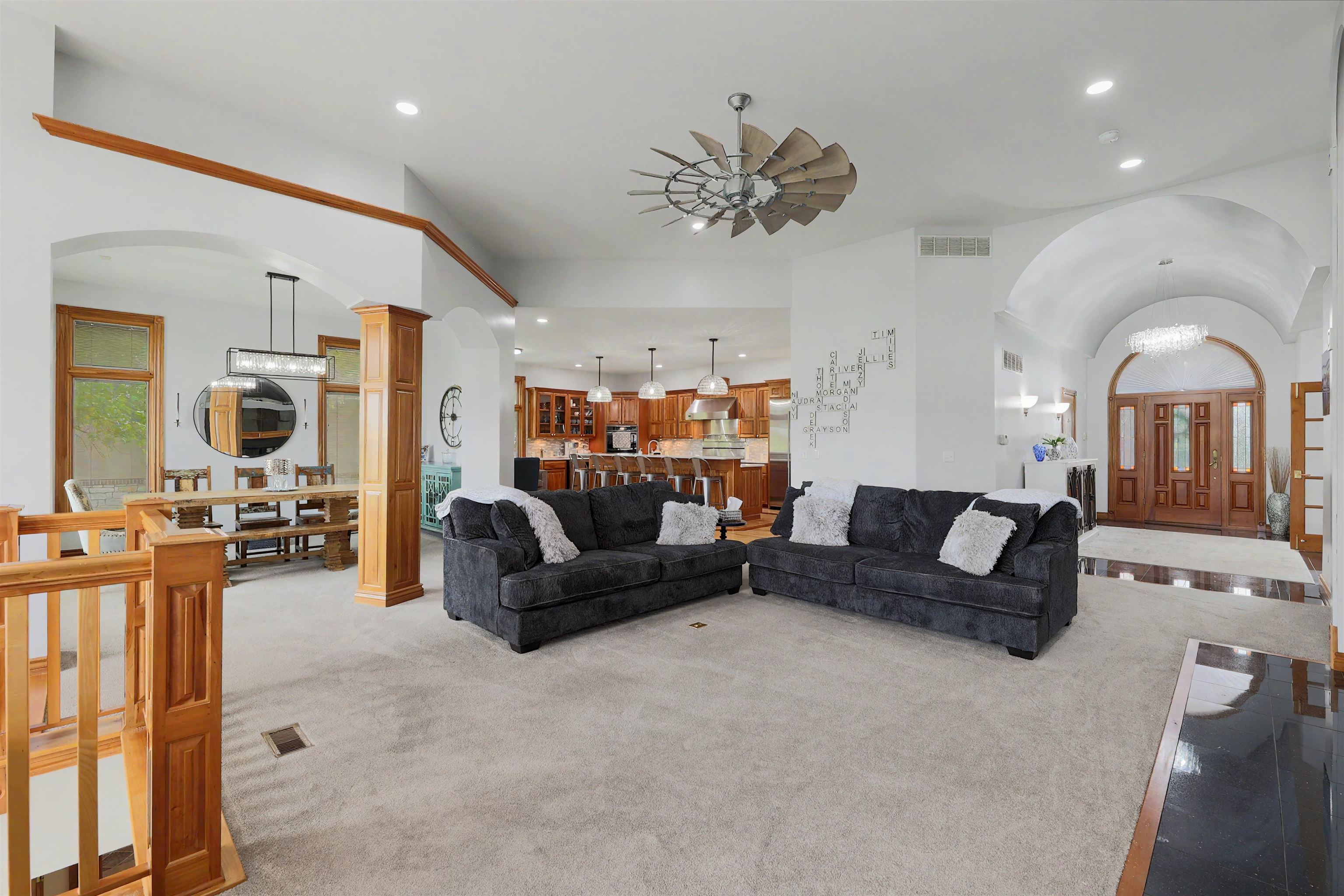 912 Terradyne Cir Property Photo 7
