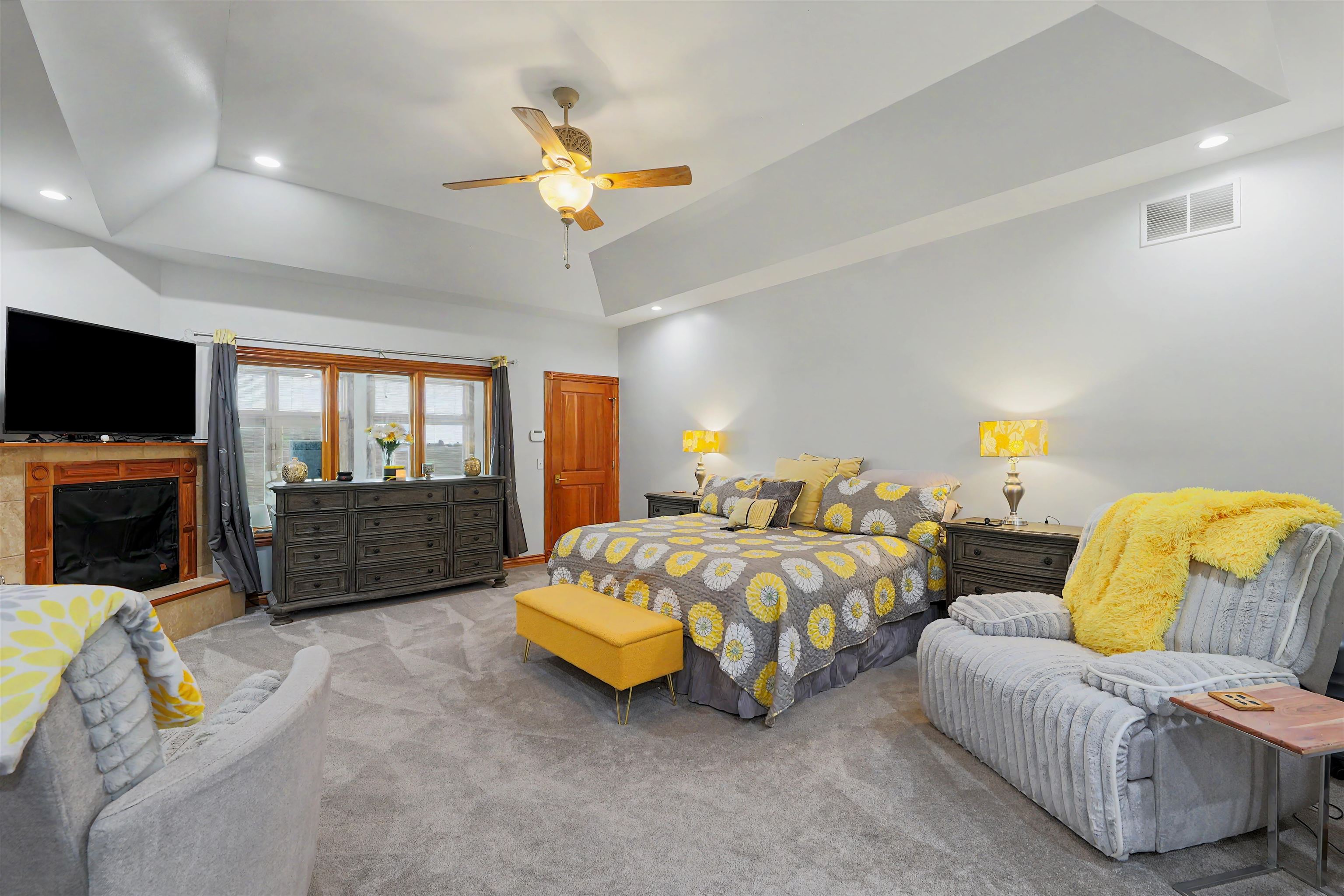 912 Terradyne Cir Property Photo 15