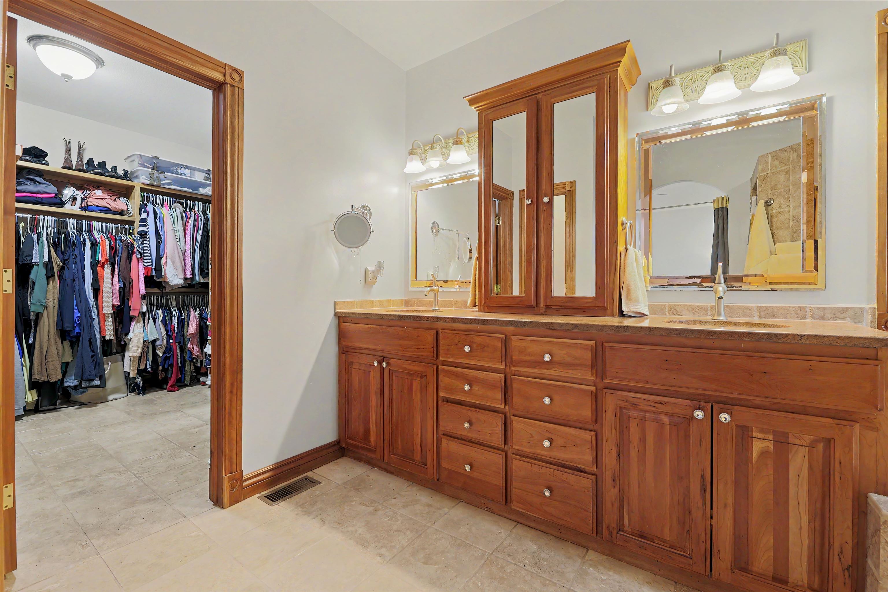 912 Terradyne Cir Property Photo 19