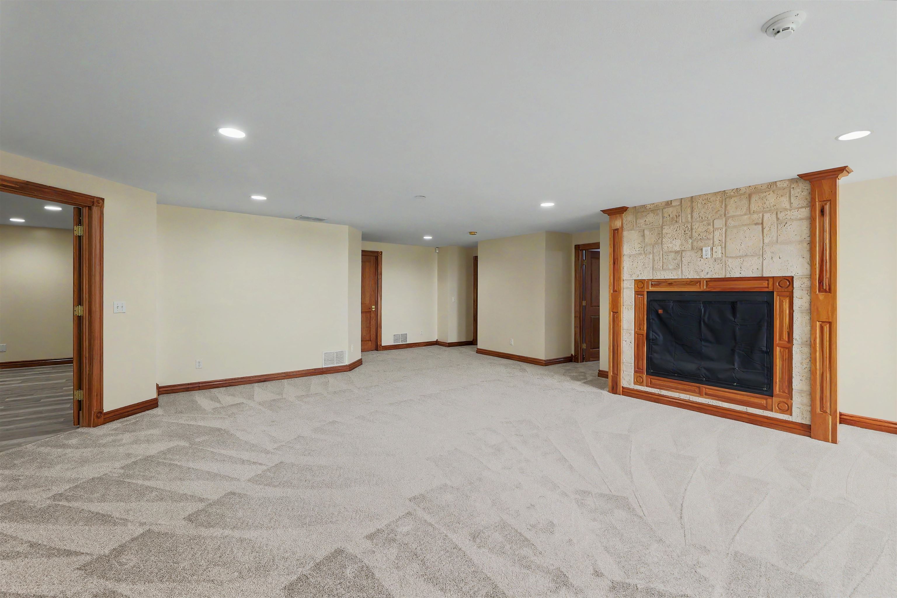 912 Terradyne Cir Property Photo 29