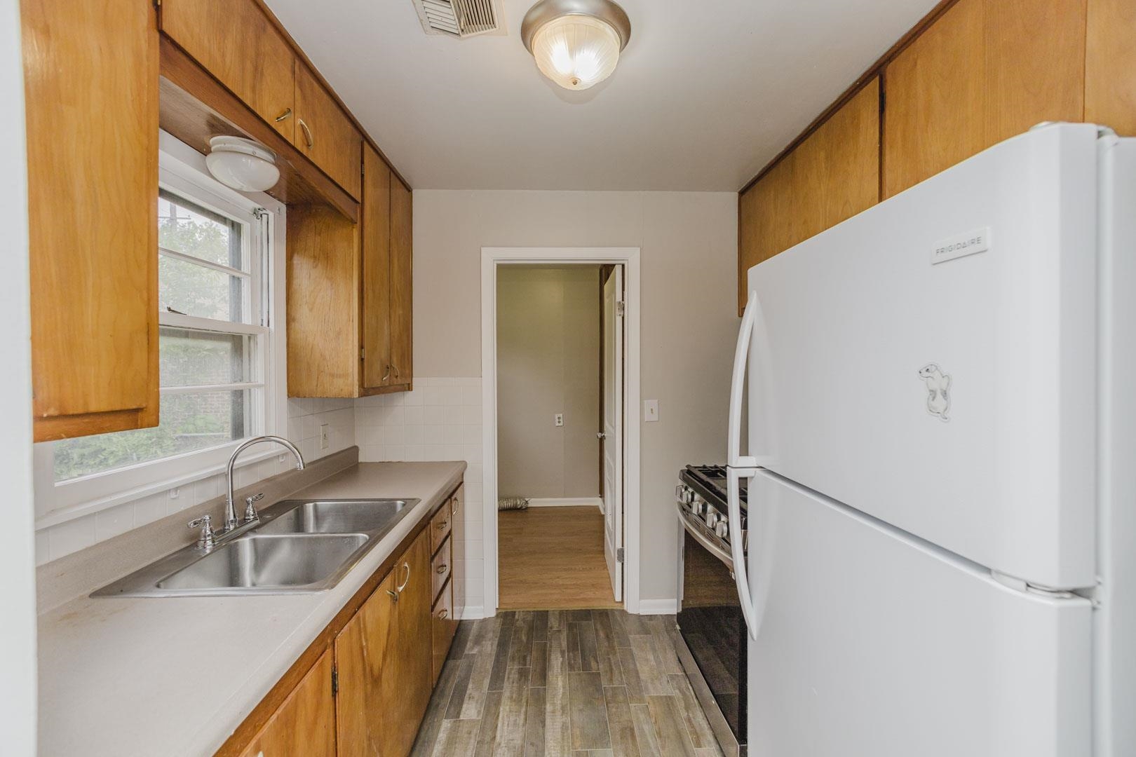 249 N Gow St. Property Photo 6
