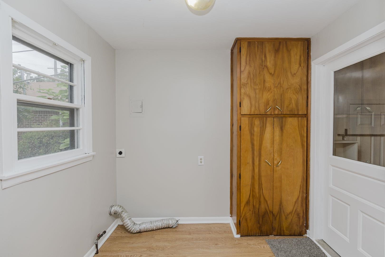 249 N Gow St. Property Photo 8