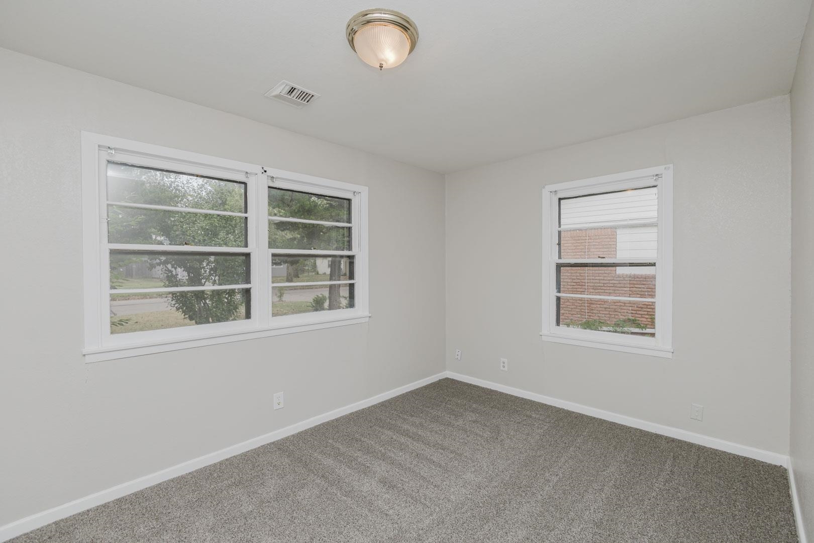 249 N Gow St. Property Photo 11