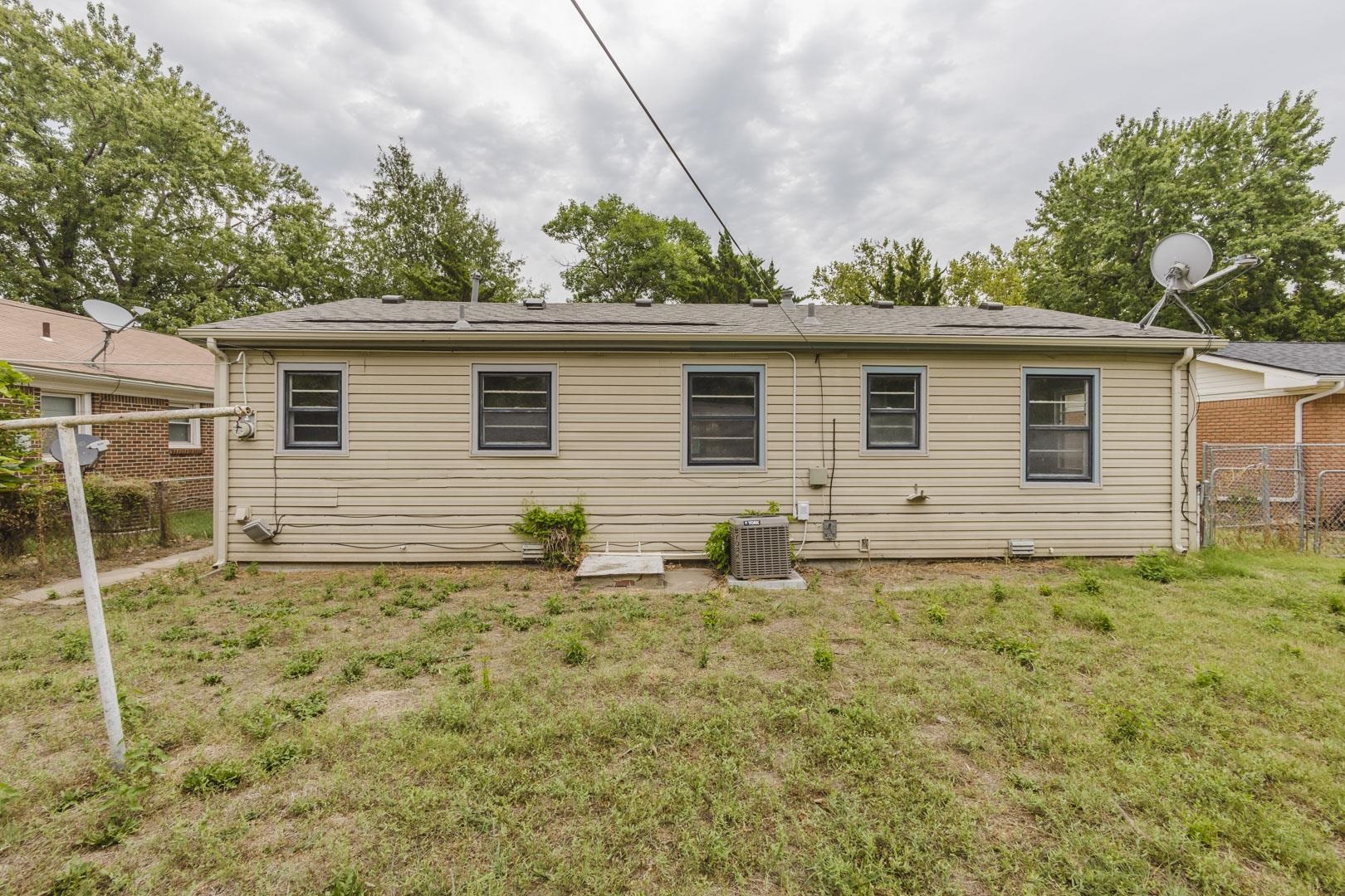 249 N Gow St. Property Photo 23
