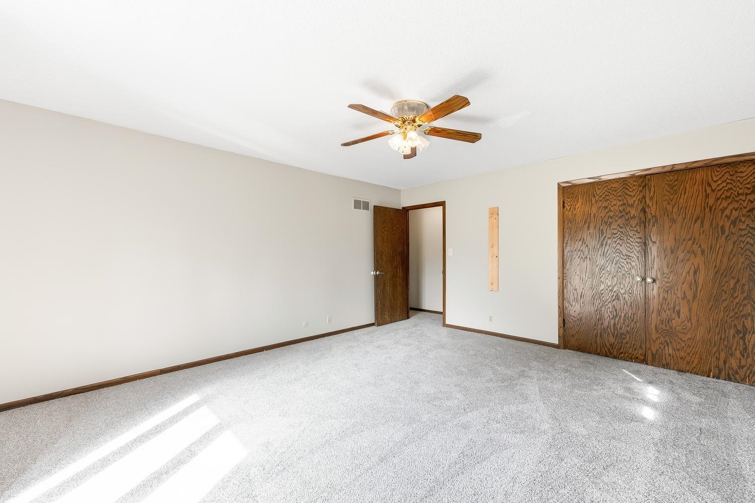 555 S Springlake Lane Property Photo 30