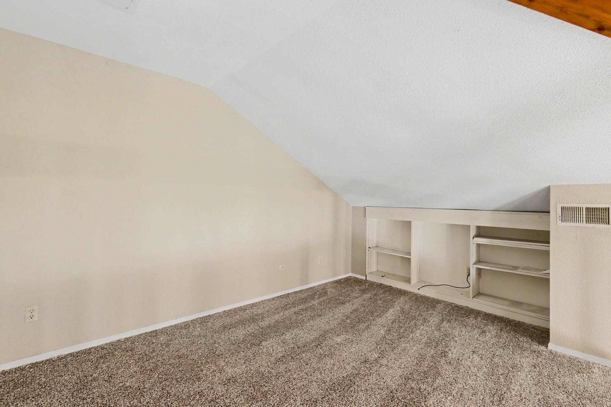 2421 S Yellowstone St #302 Property Photo 23