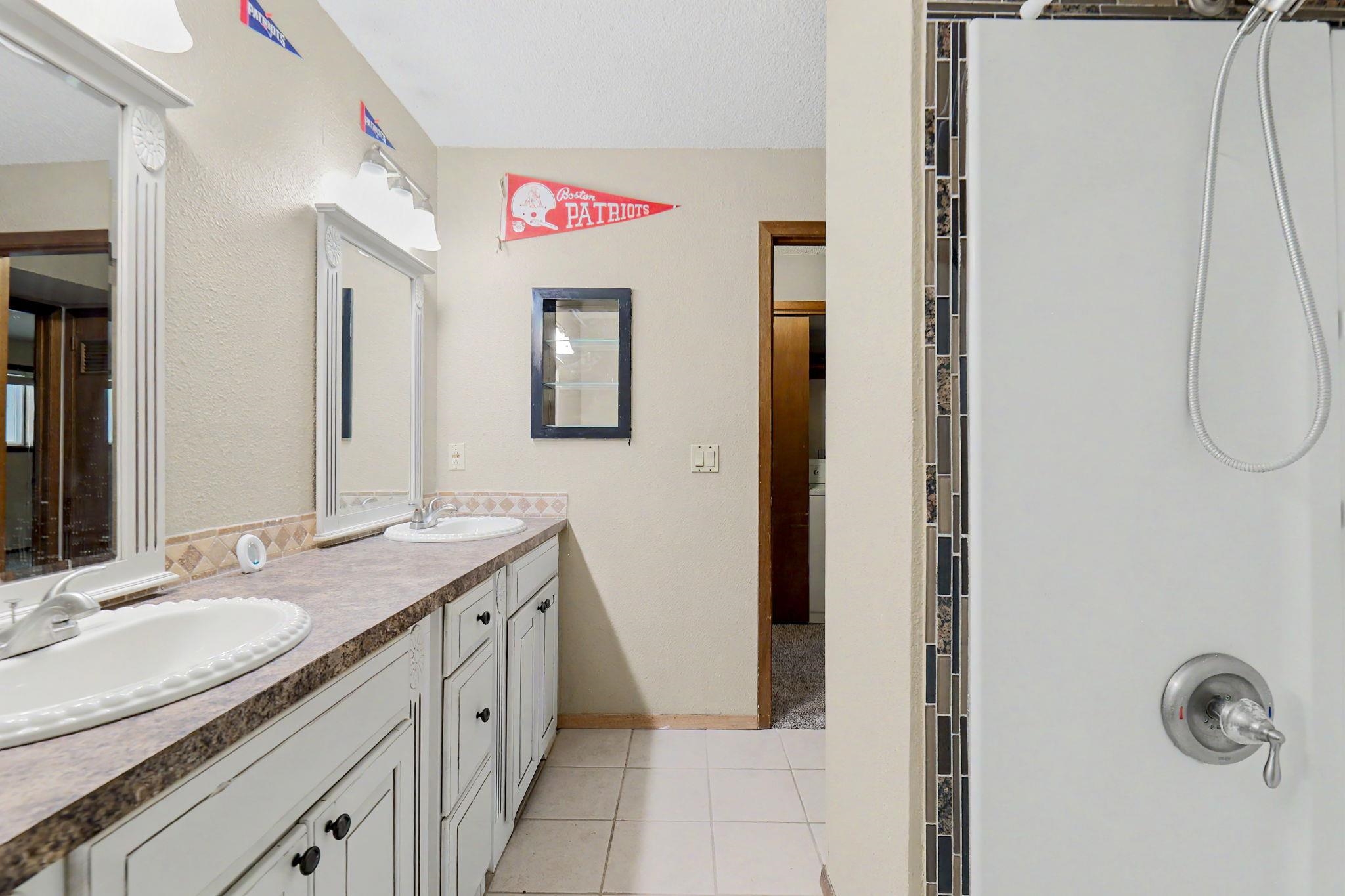 2421 S Yellowstone St #302 Property Photo 26