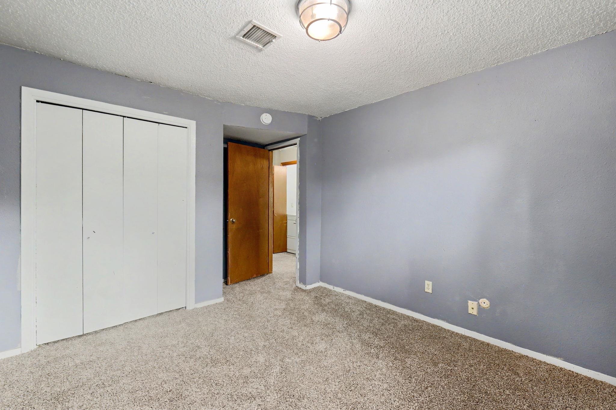 2421 S Yellowstone St #302 Property Photo 29