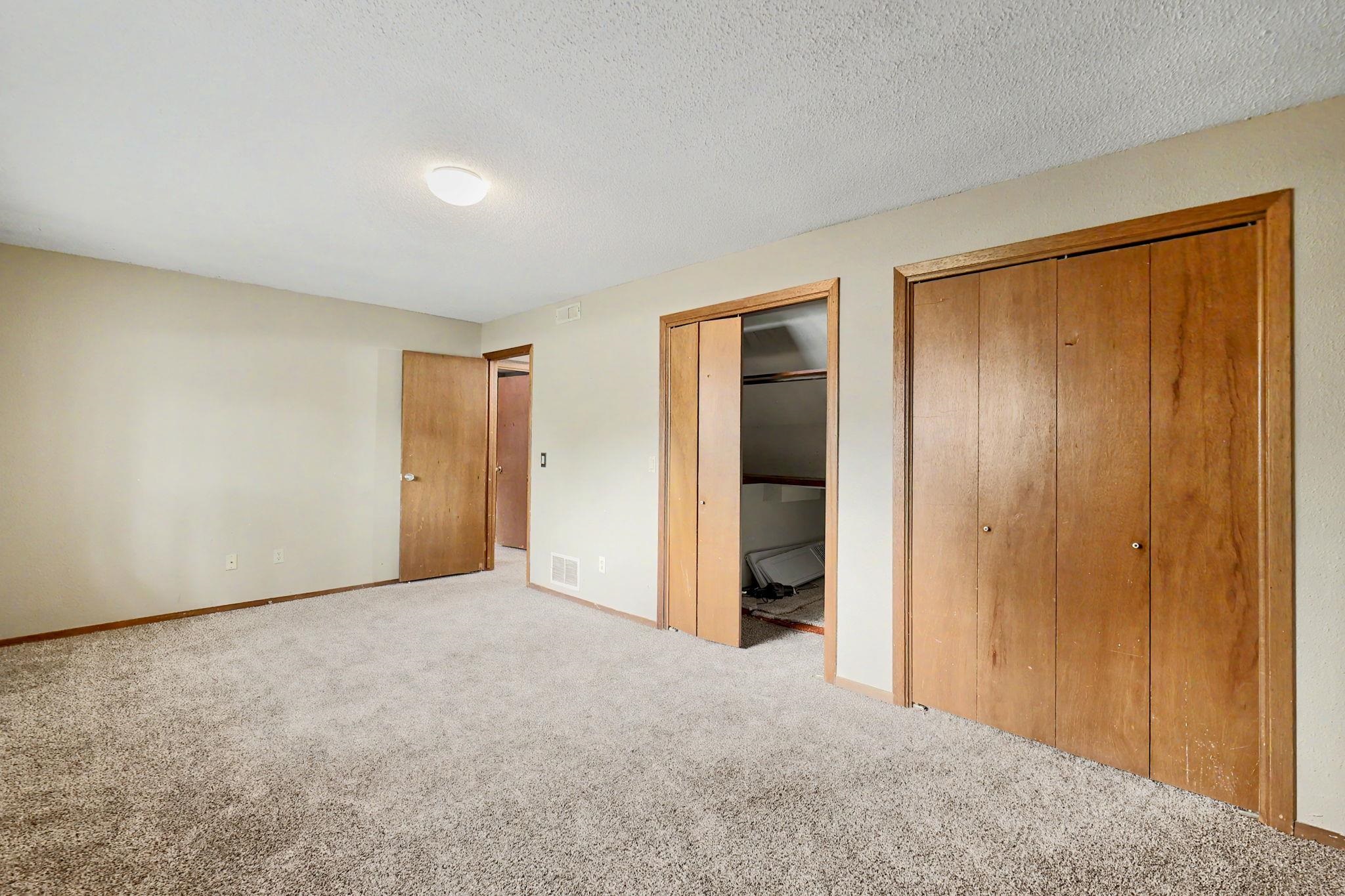 2421 S Yellowstone St #302 Property Photo 32