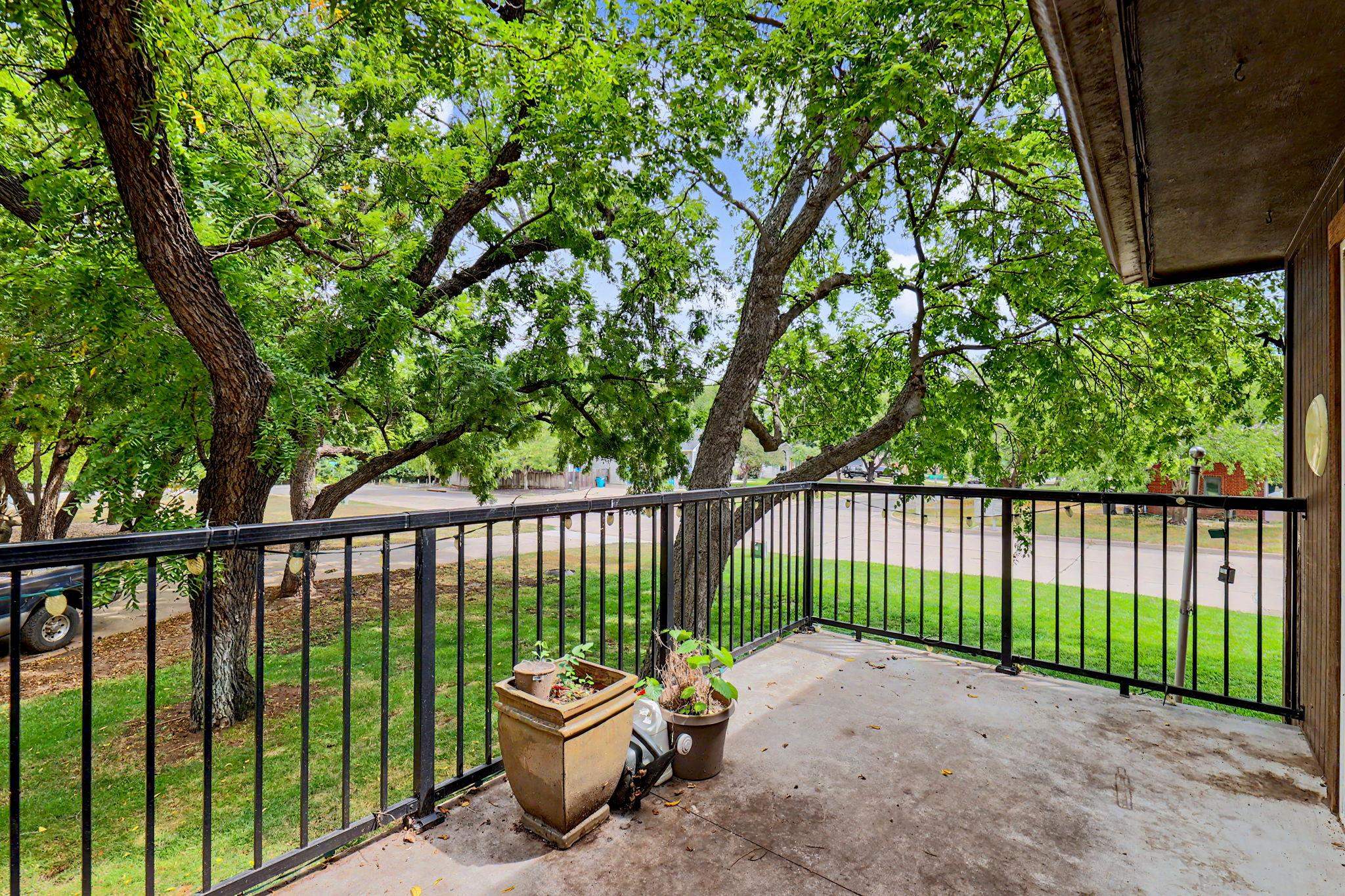 2421 S Yellowstone St #302 Property Photo 34