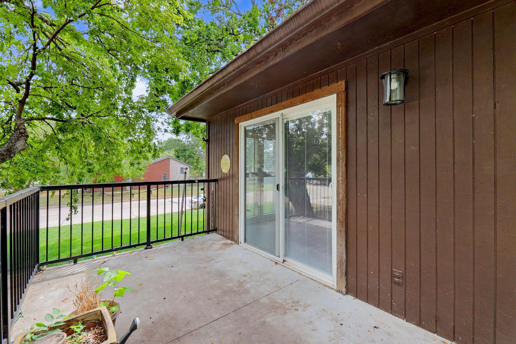 2421 S Yellowstone St #302 Property Photo 35