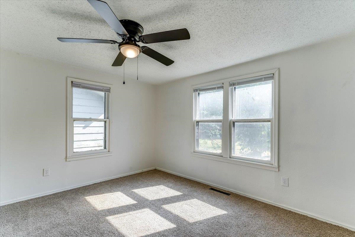 329 N Knight Property Photo 11