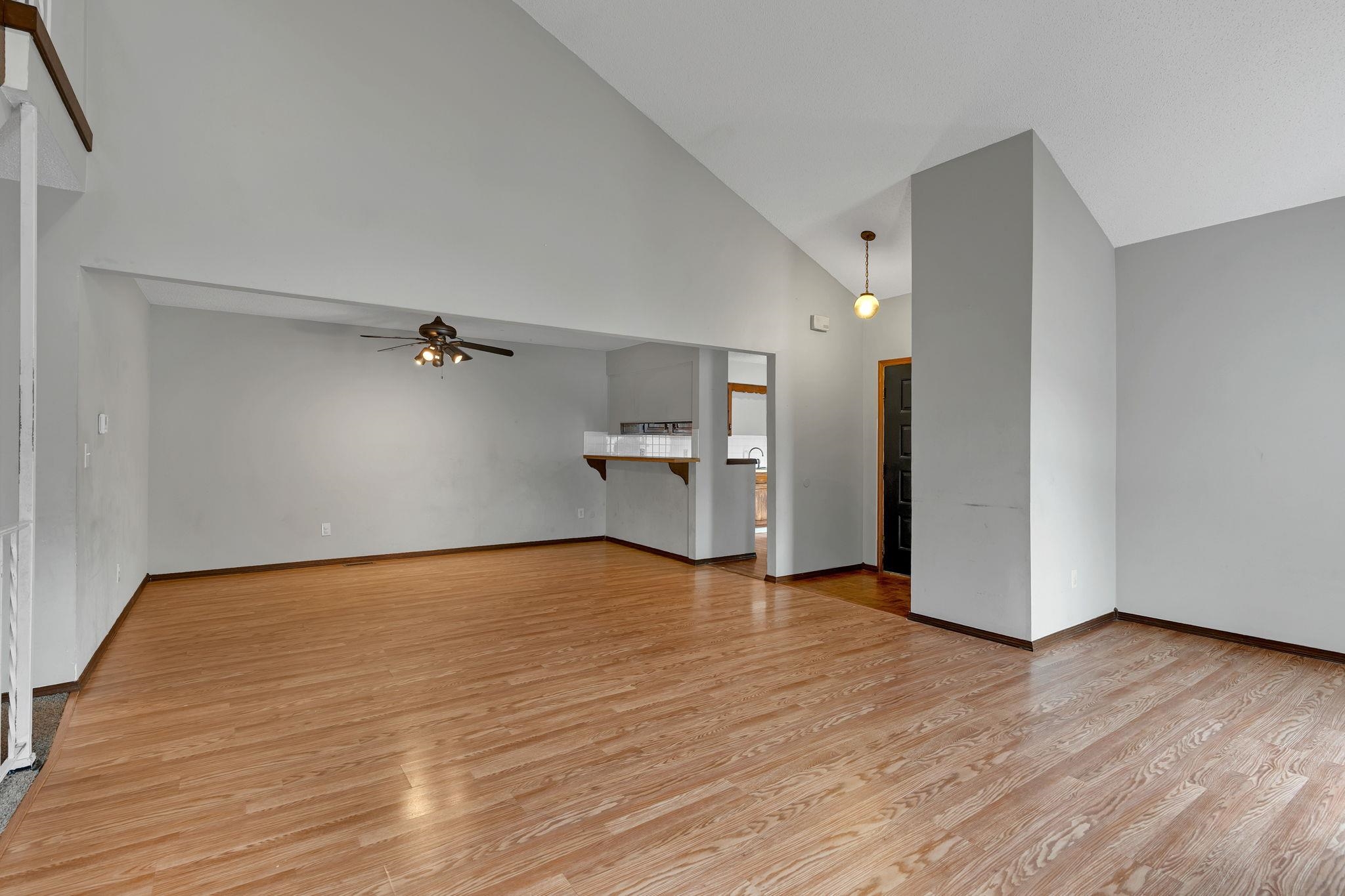 2403 N Walden Dr. #701 Property Photo 7
