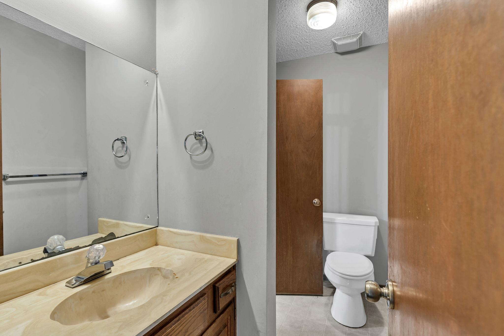2403 N Walden Dr. #701 Property Photo 15