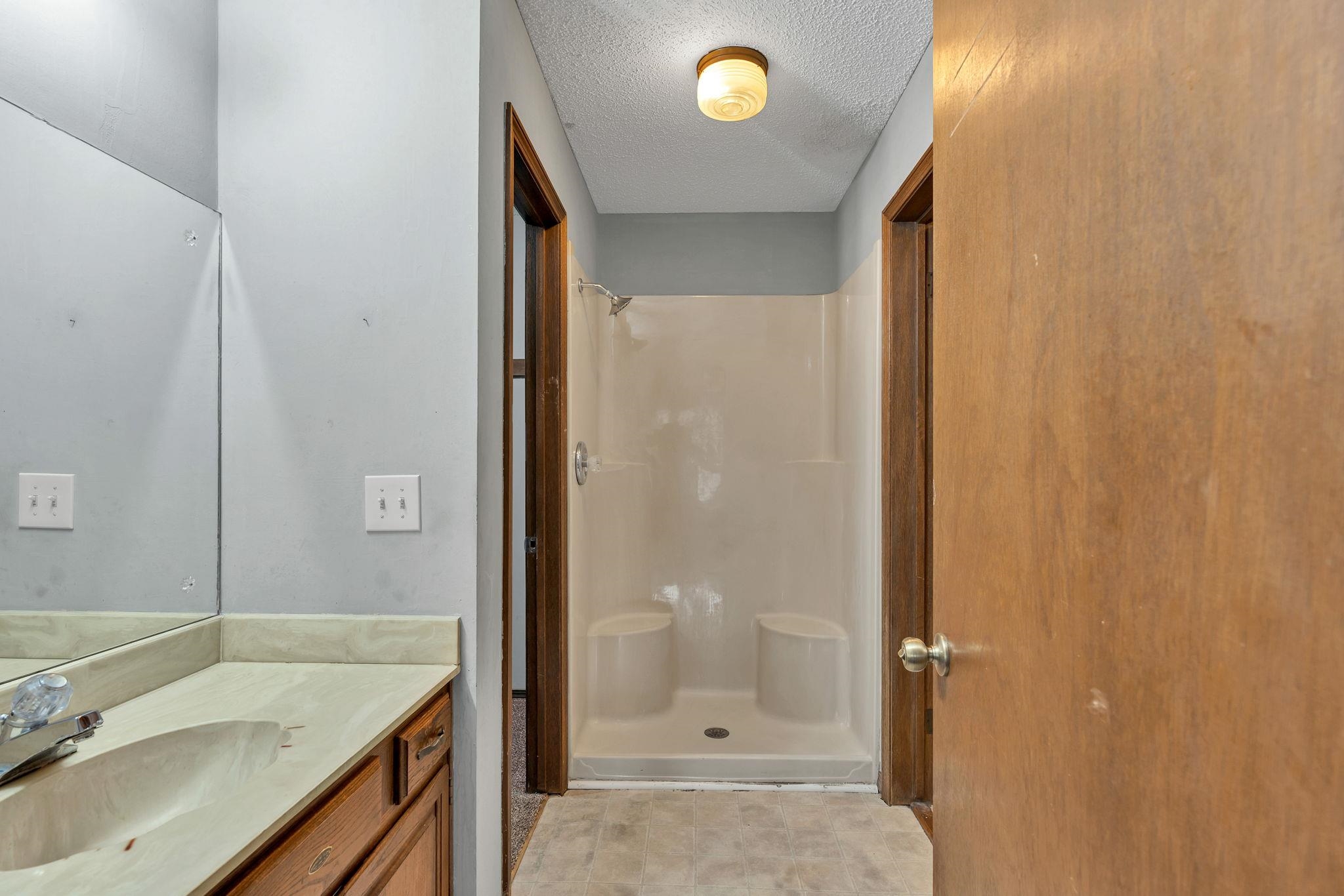 2403 N Walden Dr. #701 Property Photo 18