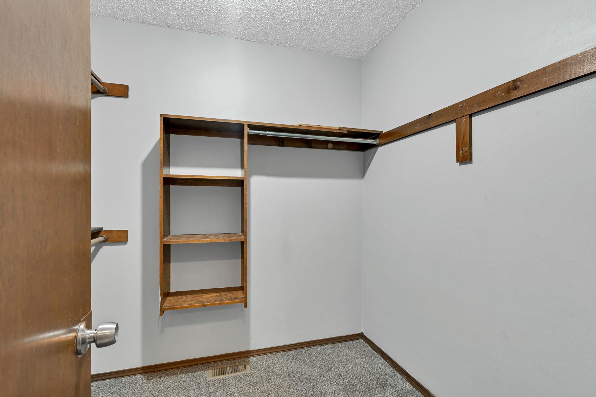 2403 N Walden Dr. #701 Property Photo 19