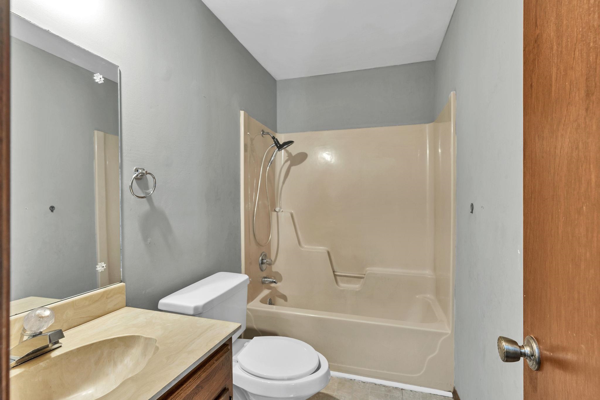 2403 N Walden Dr. #701 Property Photo 22