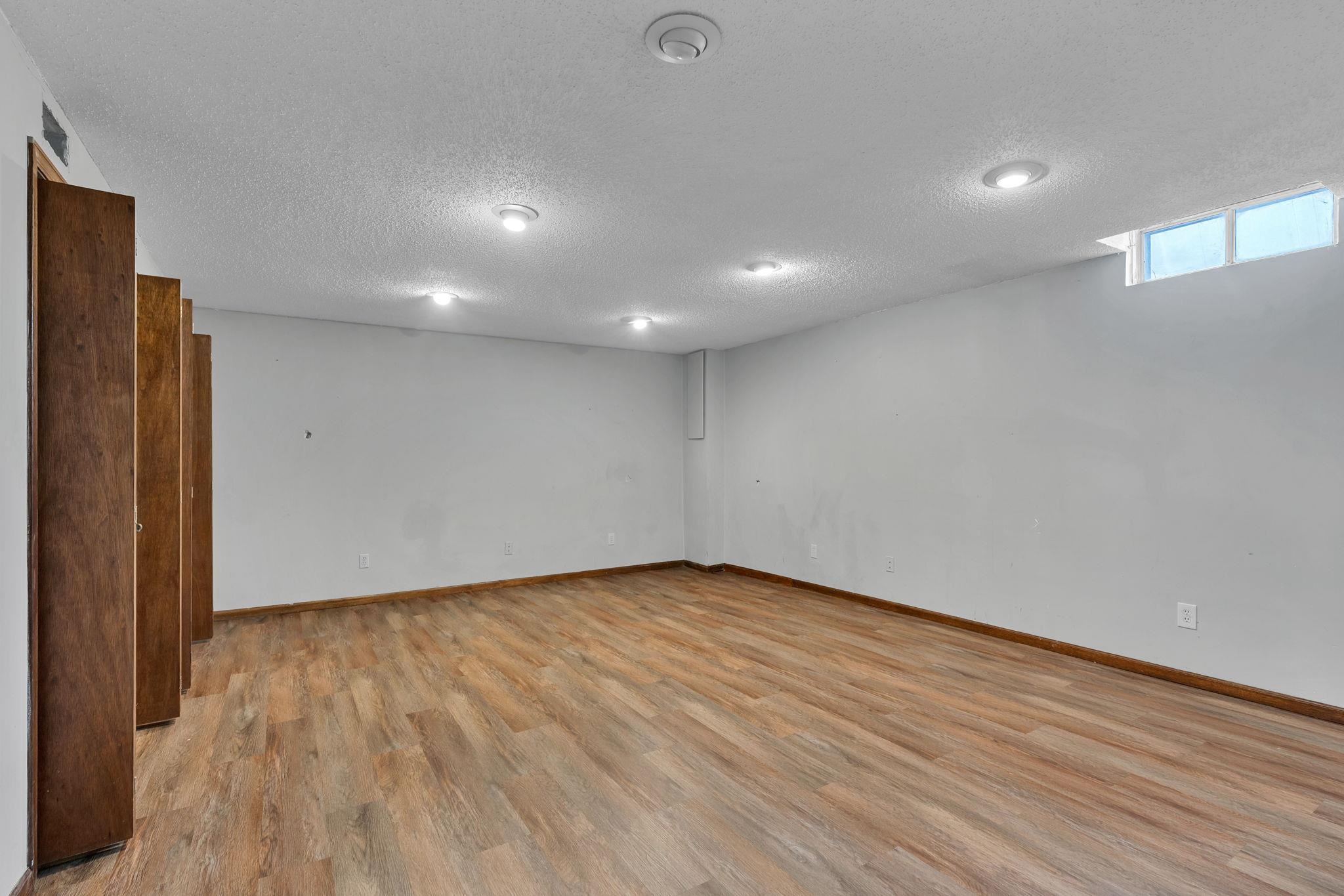 2403 N Walden Dr. #701 Property Photo 25
