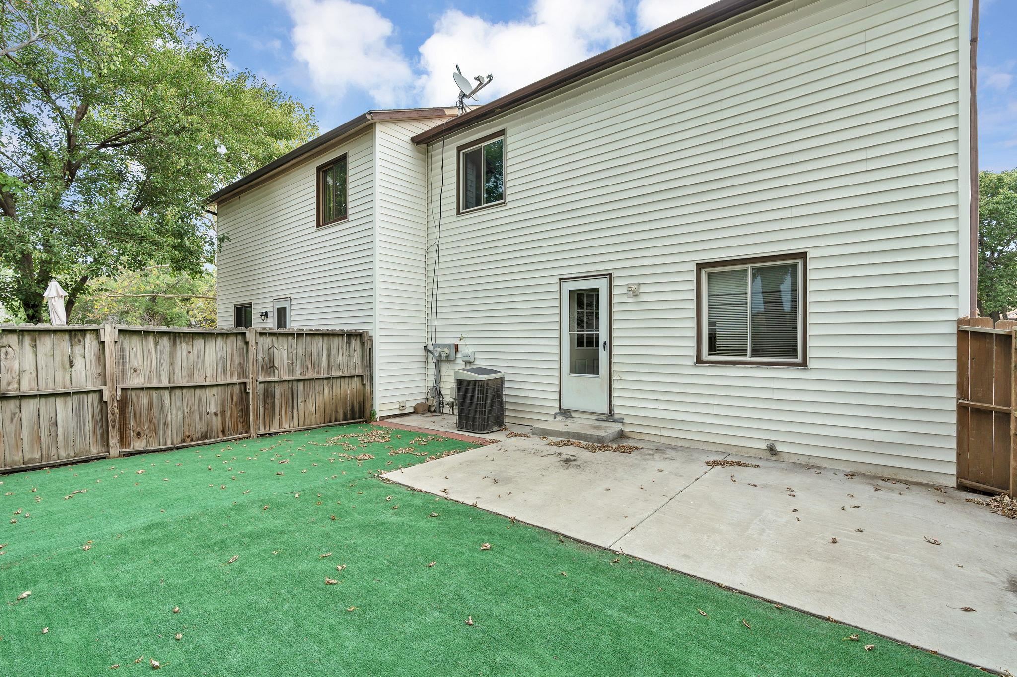 2403 N Walden Dr. #701 Property Photo 32