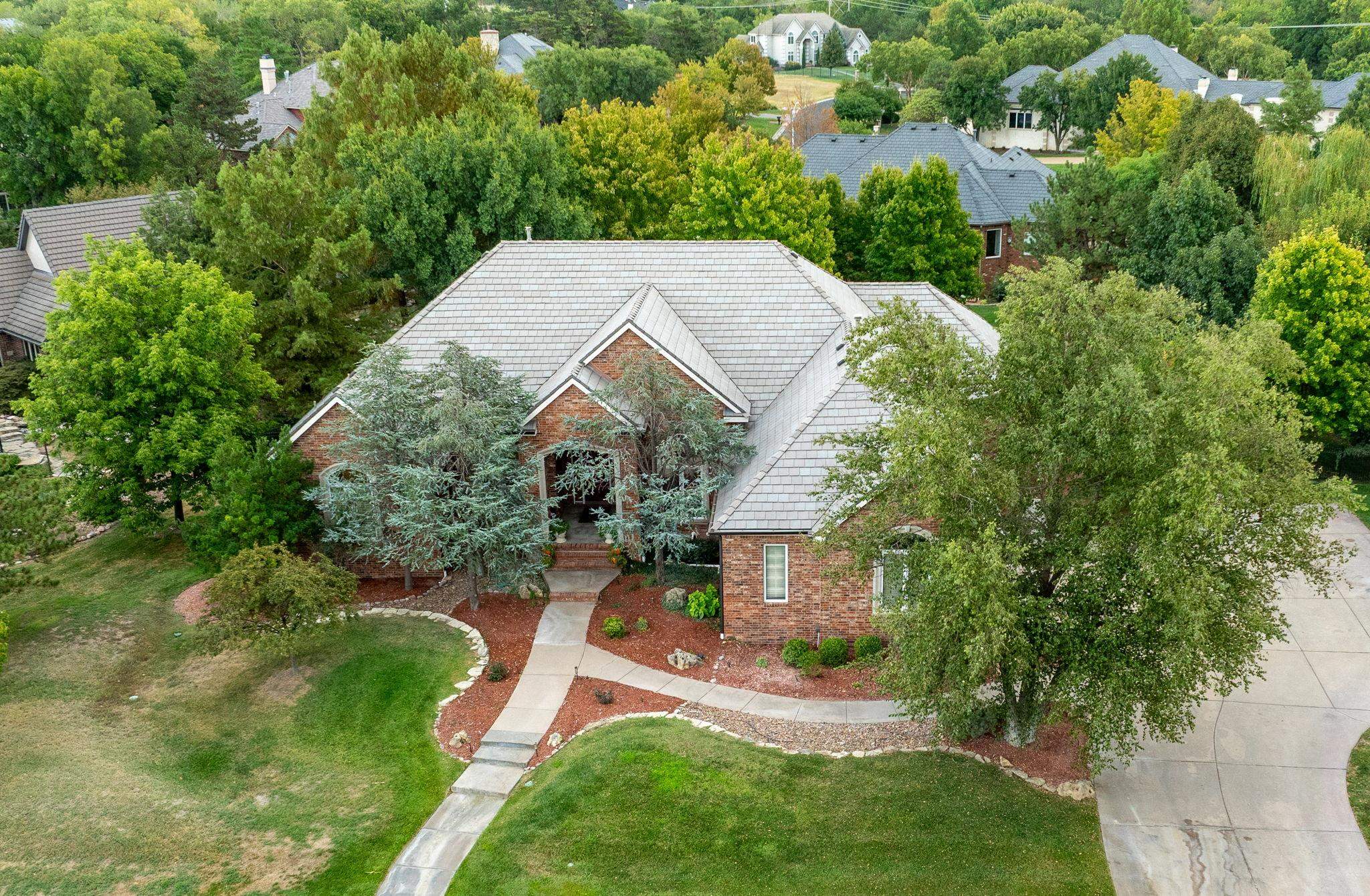 8513 E Bridlewood Property Photo 3