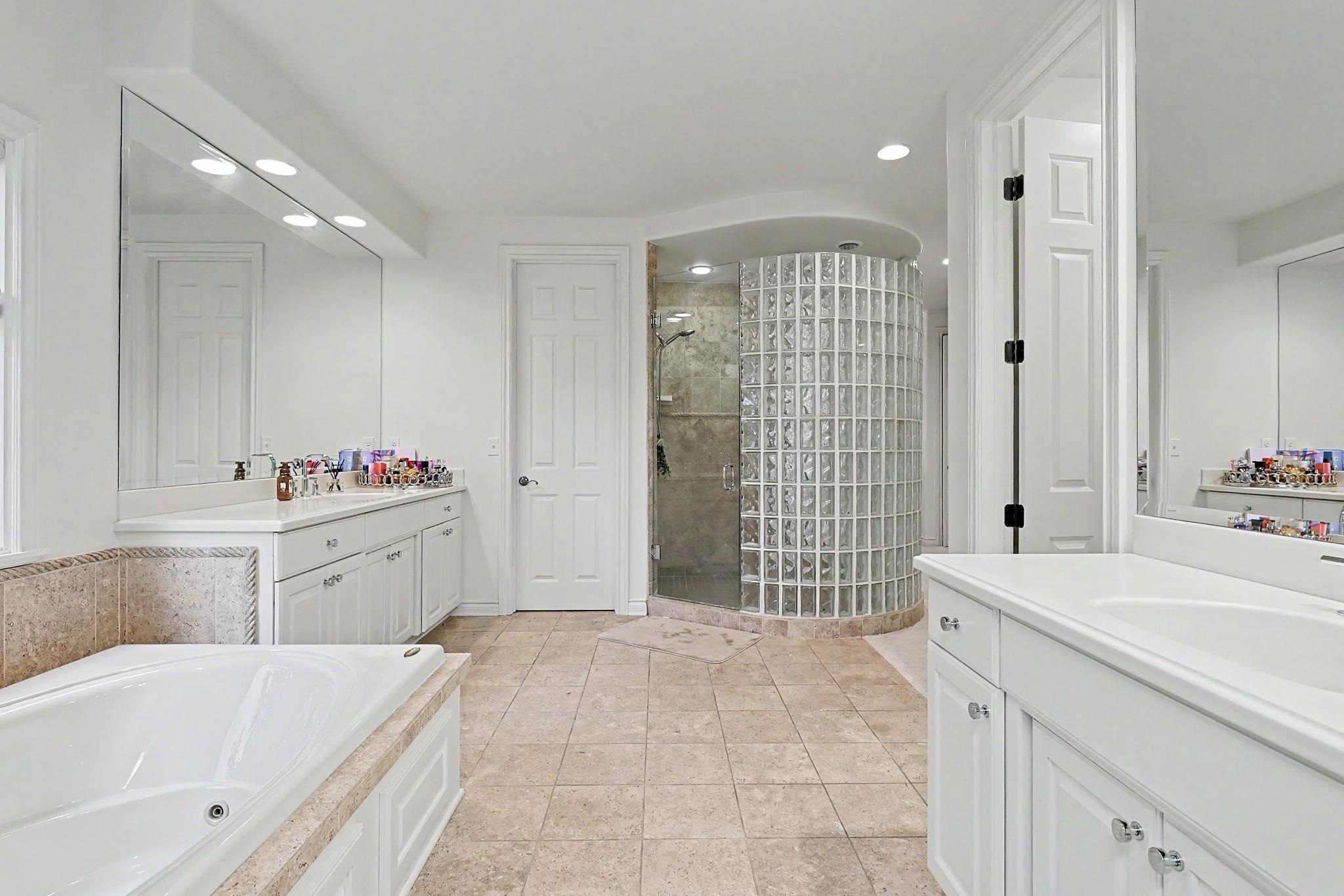8513 E Bridlewood Property Photo 14
