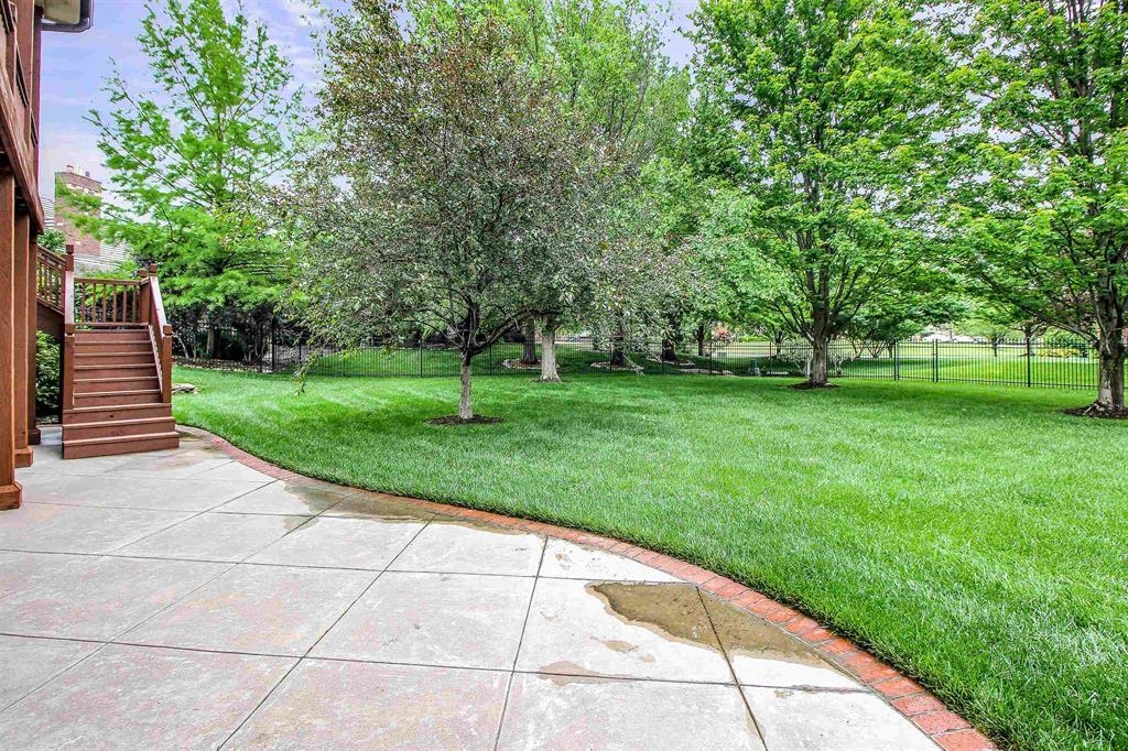 8513 E Bridlewood Property Photo 35