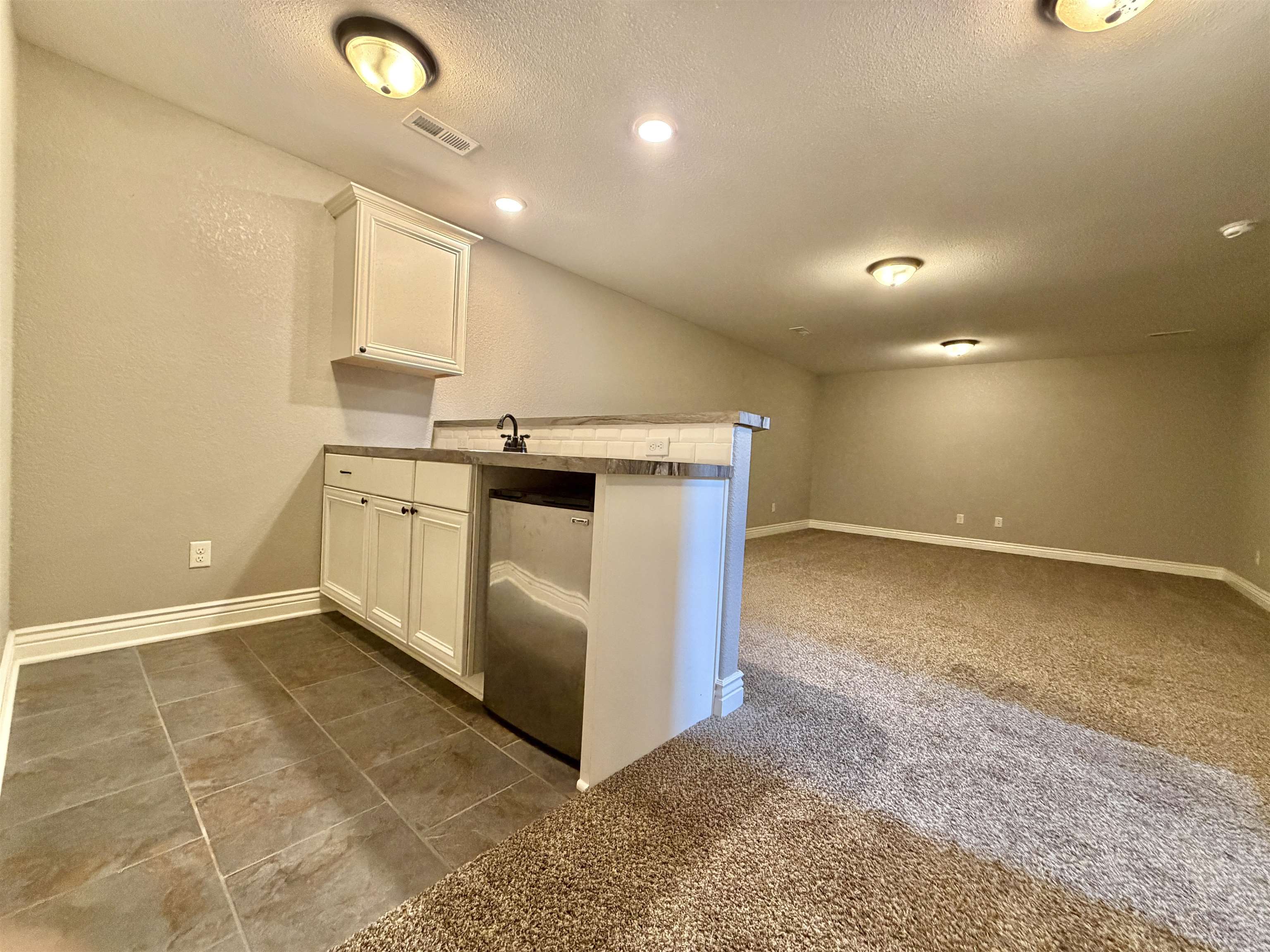 814 N Homestead Dr Property Photo 20