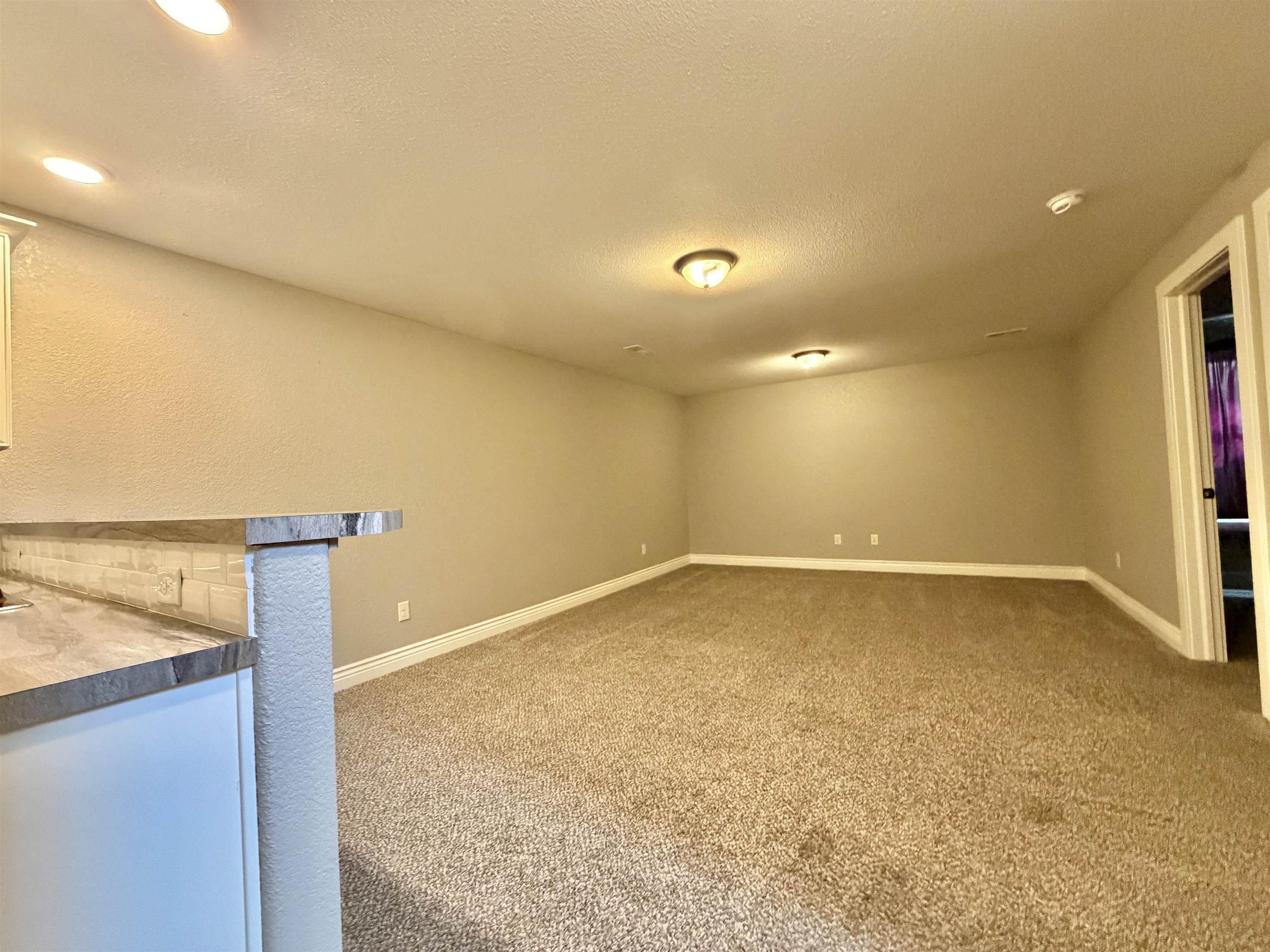 814 N Homestead Dr Property Photo 22