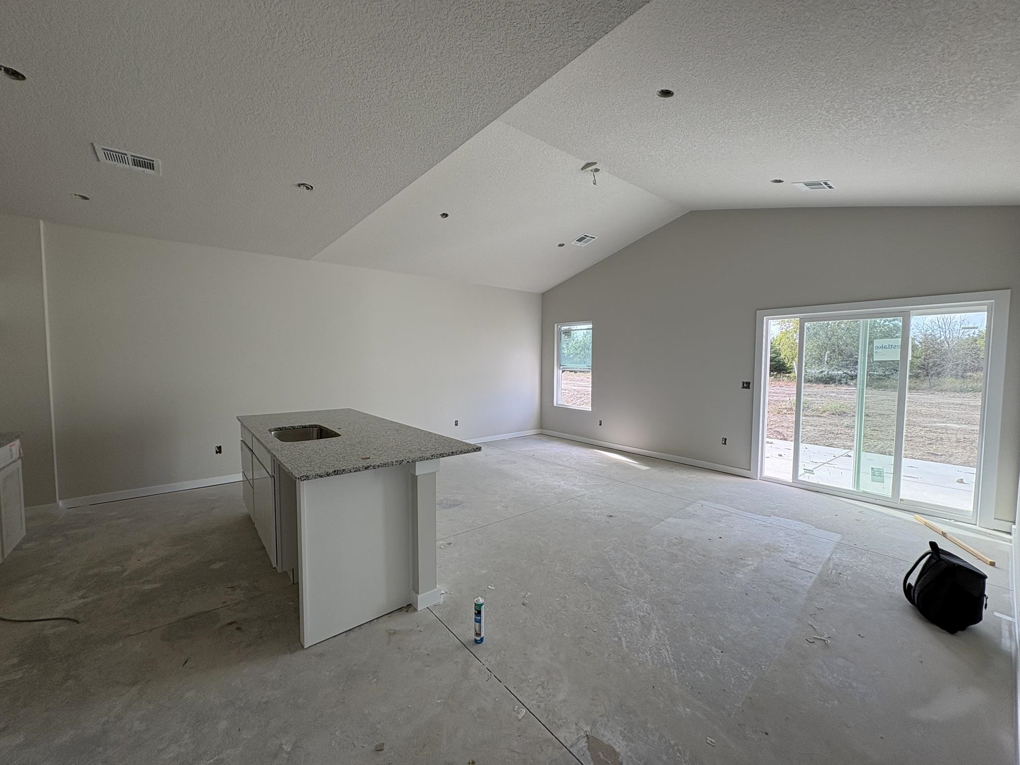 5717 Plumthicket St Property Photo 2