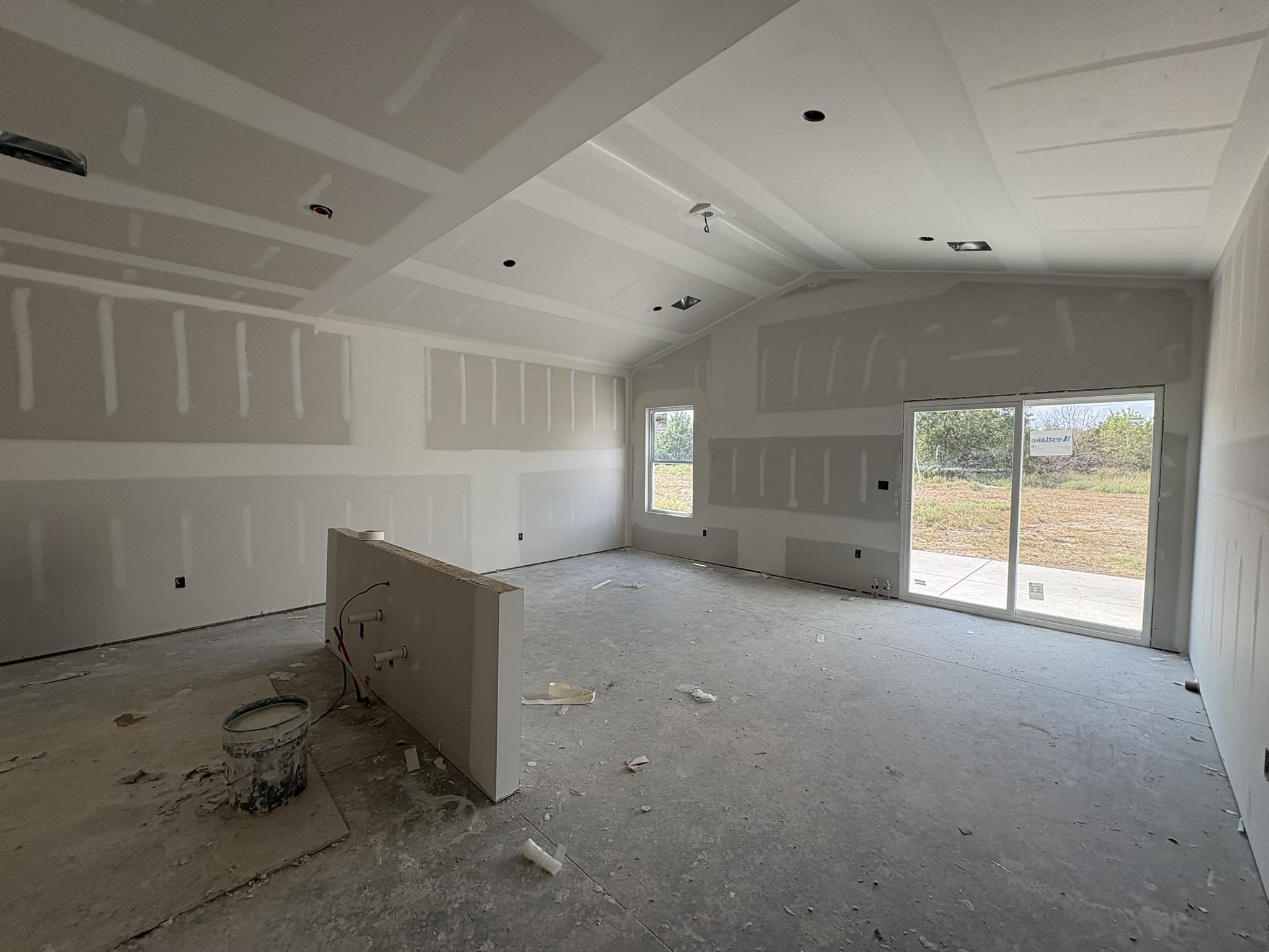 5717 Plumthicket St Property Photo 3