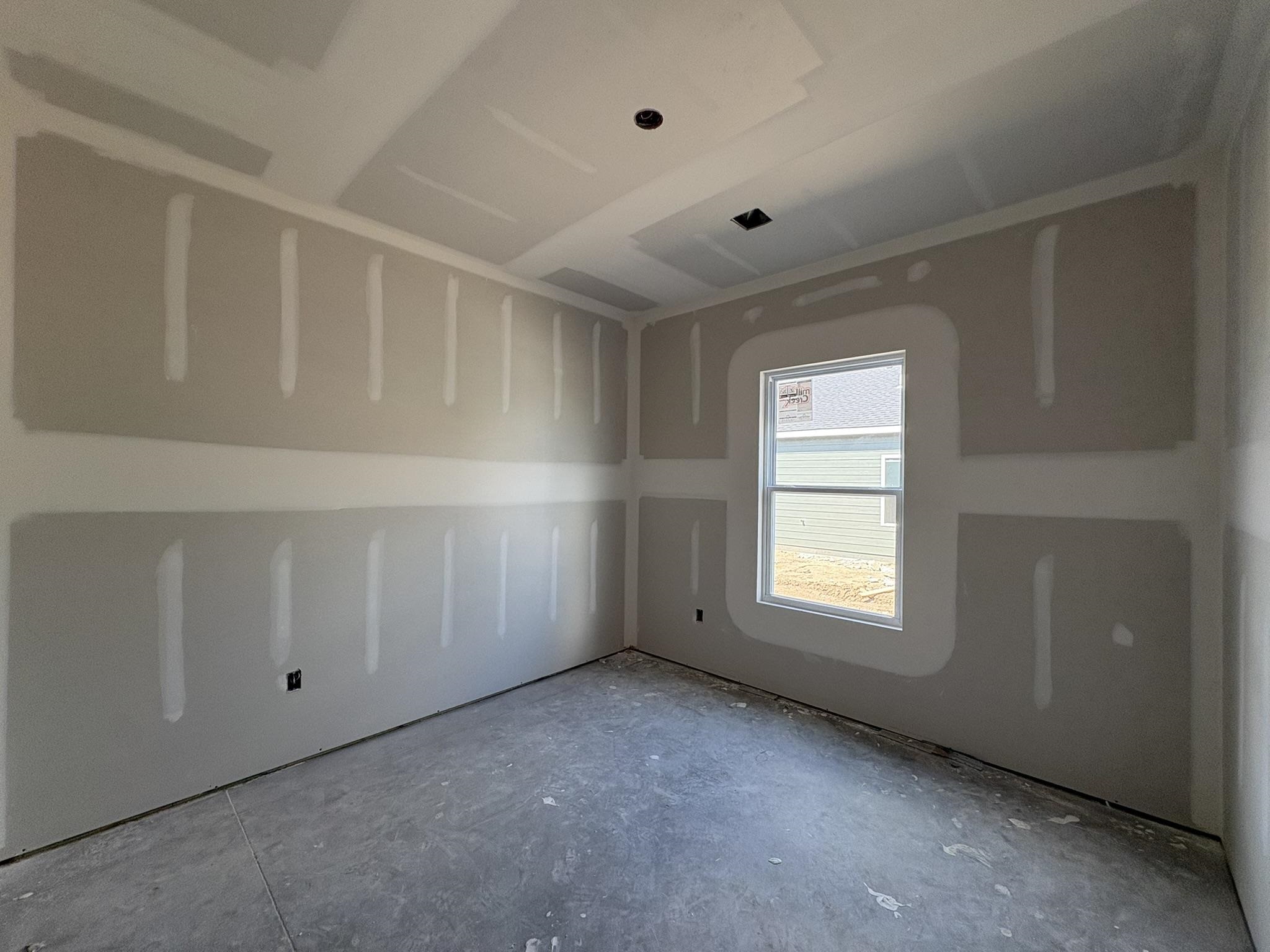 5717 Plumthicket St Property Photo 10