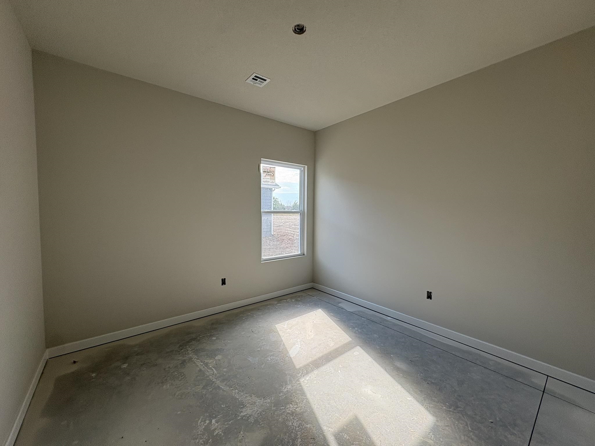 5717 Plumthicket St Property Photo 13