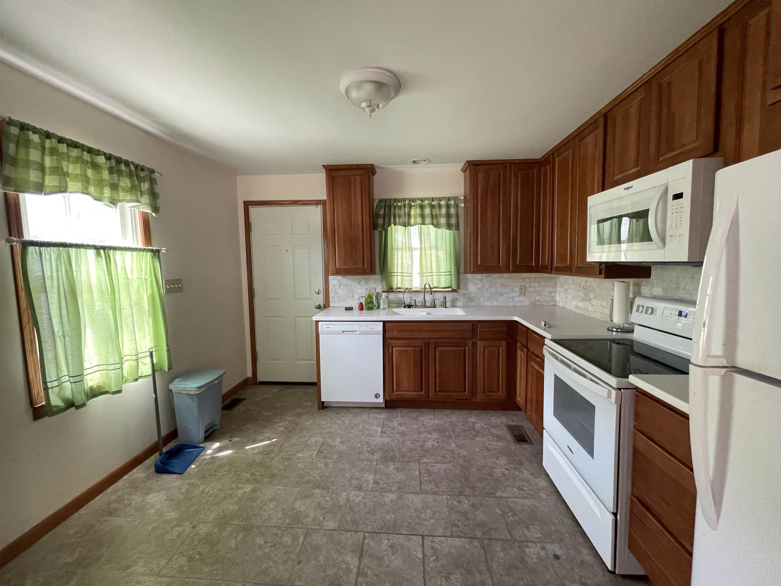 1406 N B Property Photo 8