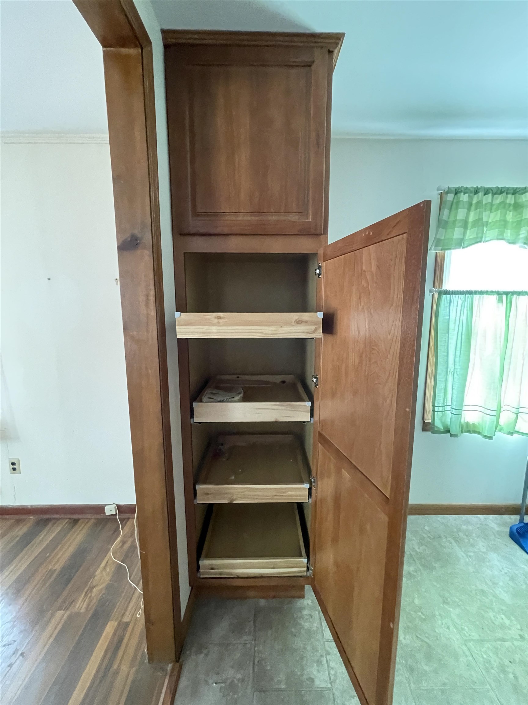 1406 N B Property Photo 10