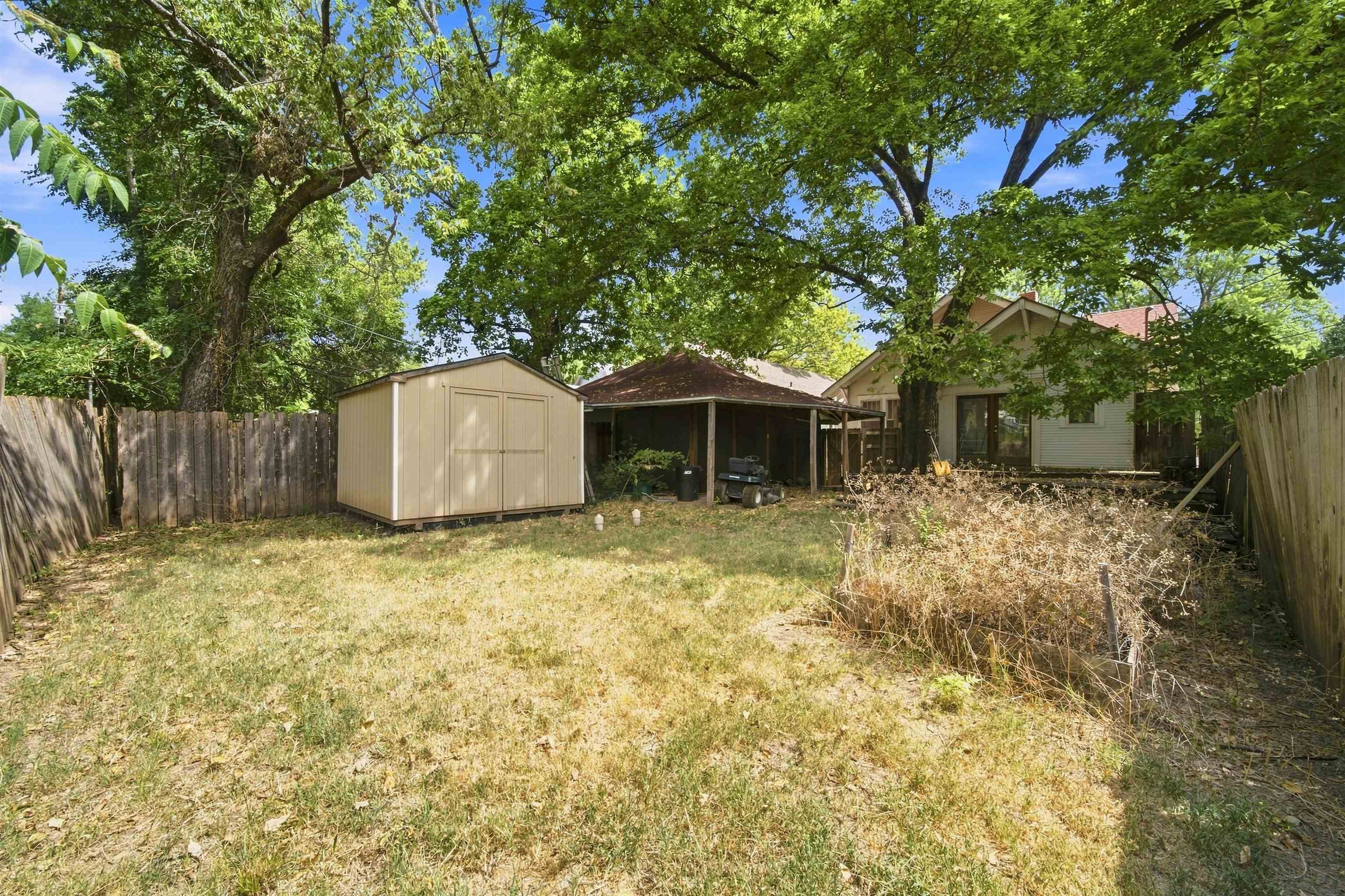233 N Estelle Ave Property Photo 27