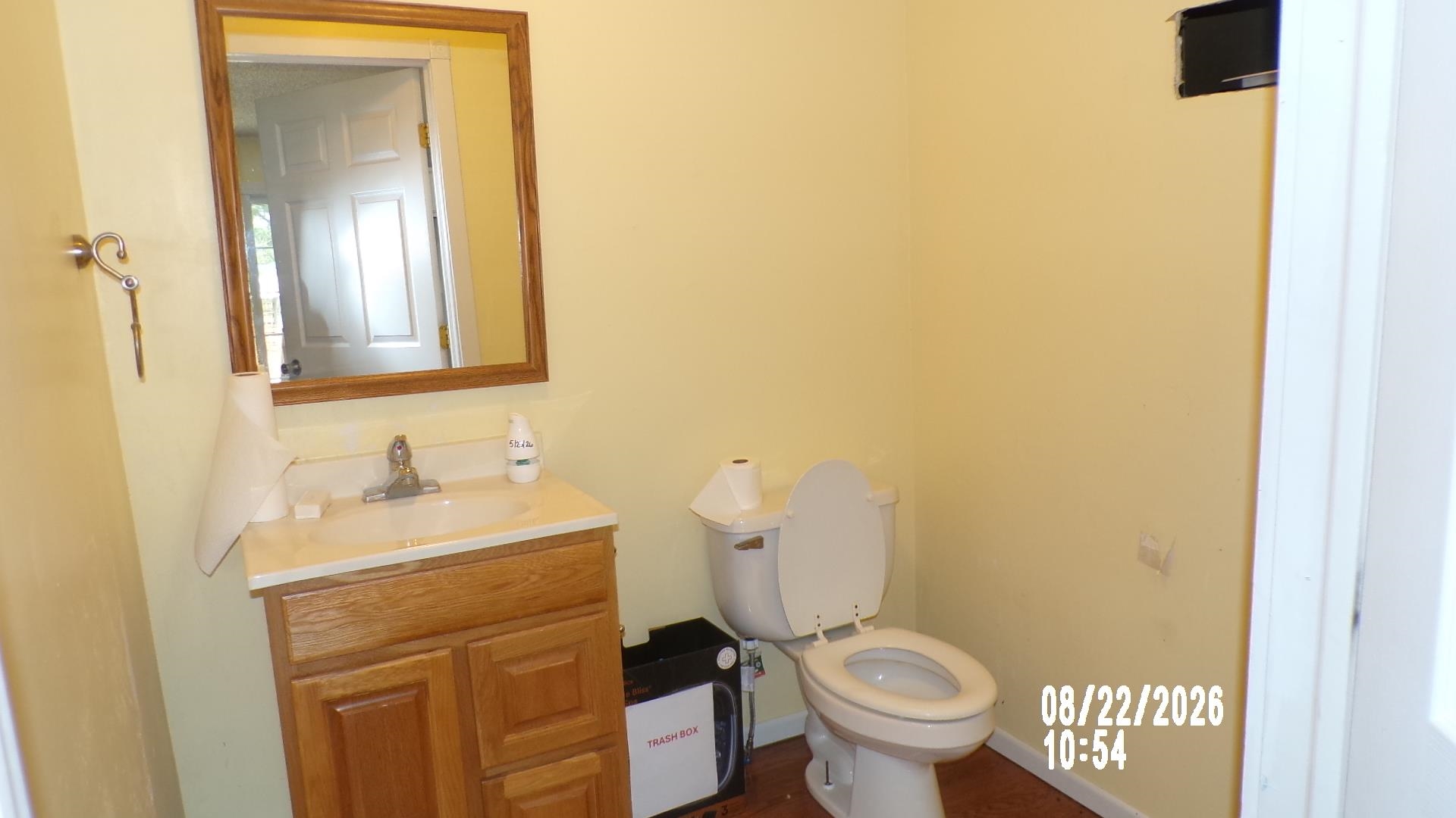 7530 N Broadway Ave Property Photo 18