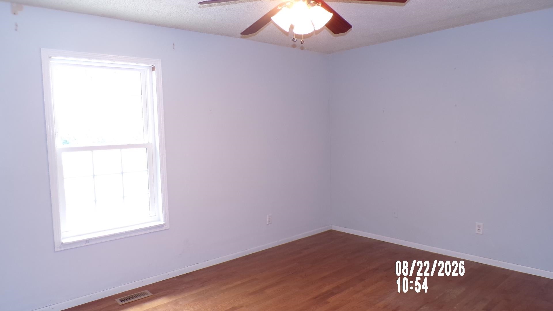 7530 N Broadway Ave Property Photo 19